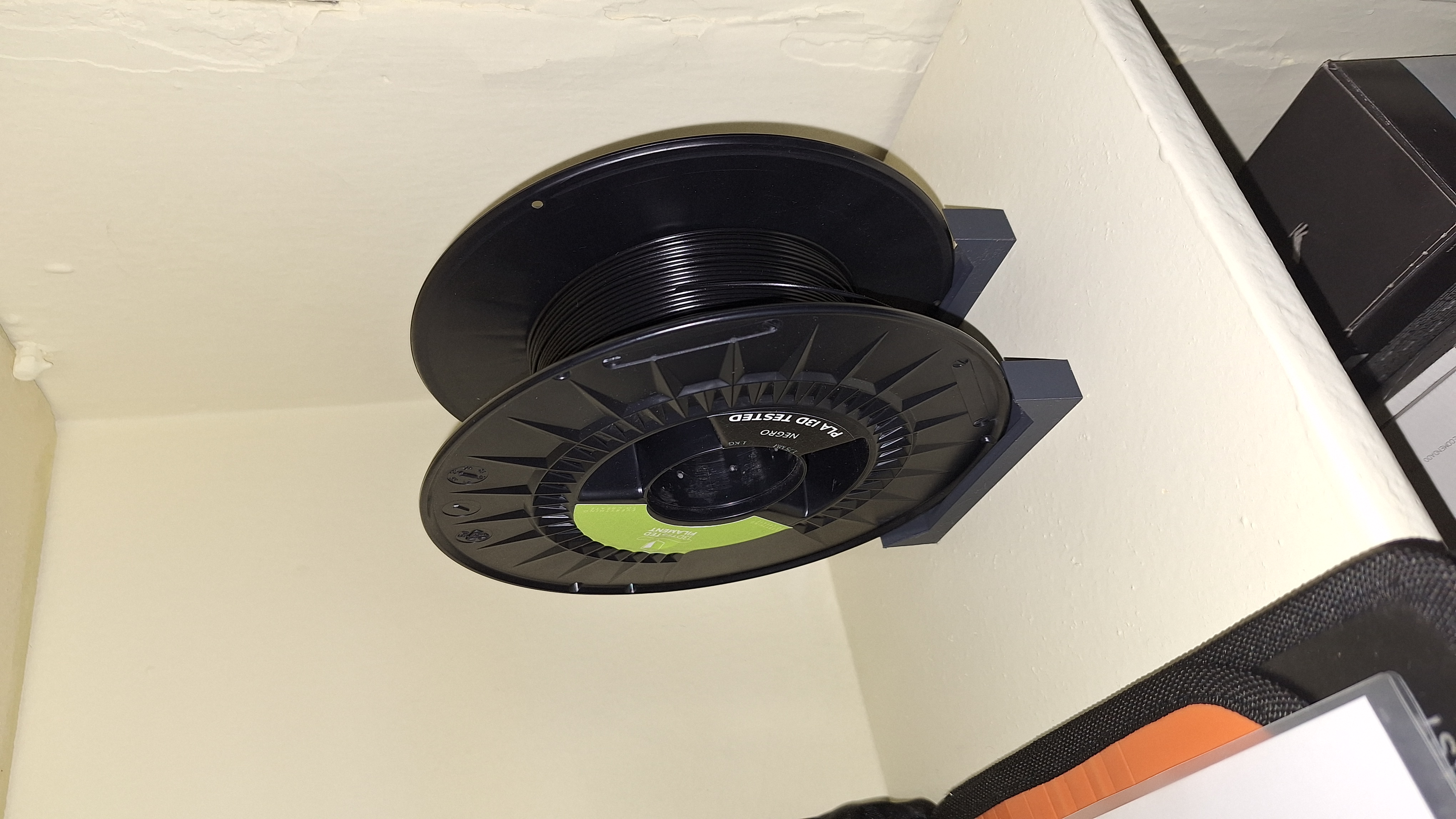 Simple filament spool holder - soporte simple para bobina de filamento