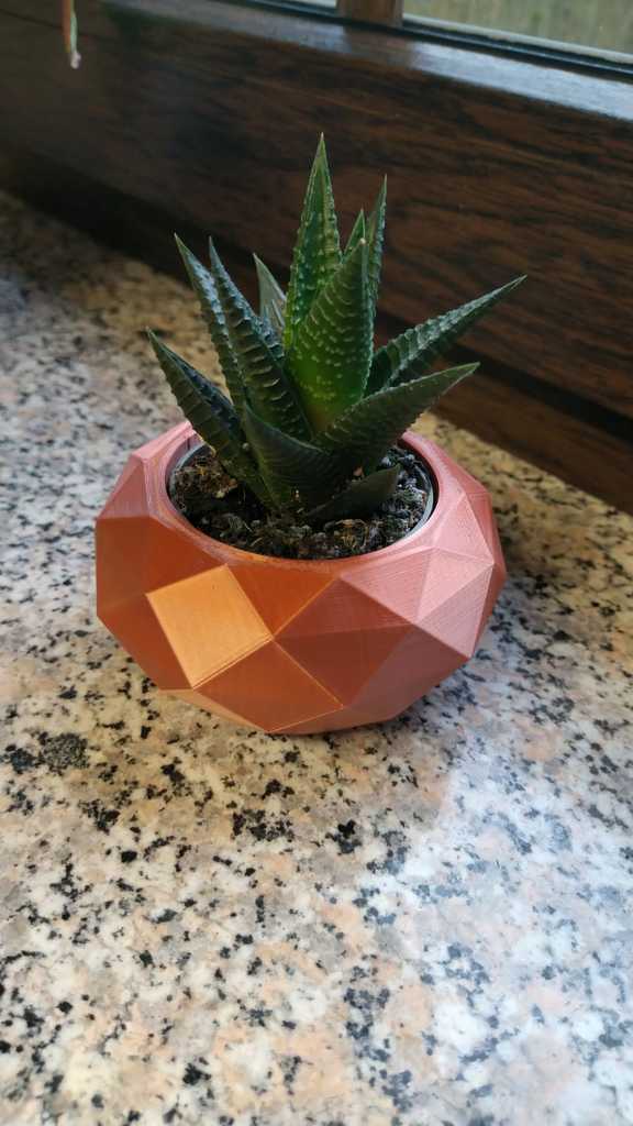 Low Poly Vase