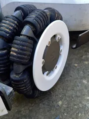 Mammotion LUBA 2 - front wheel - wheel cover
