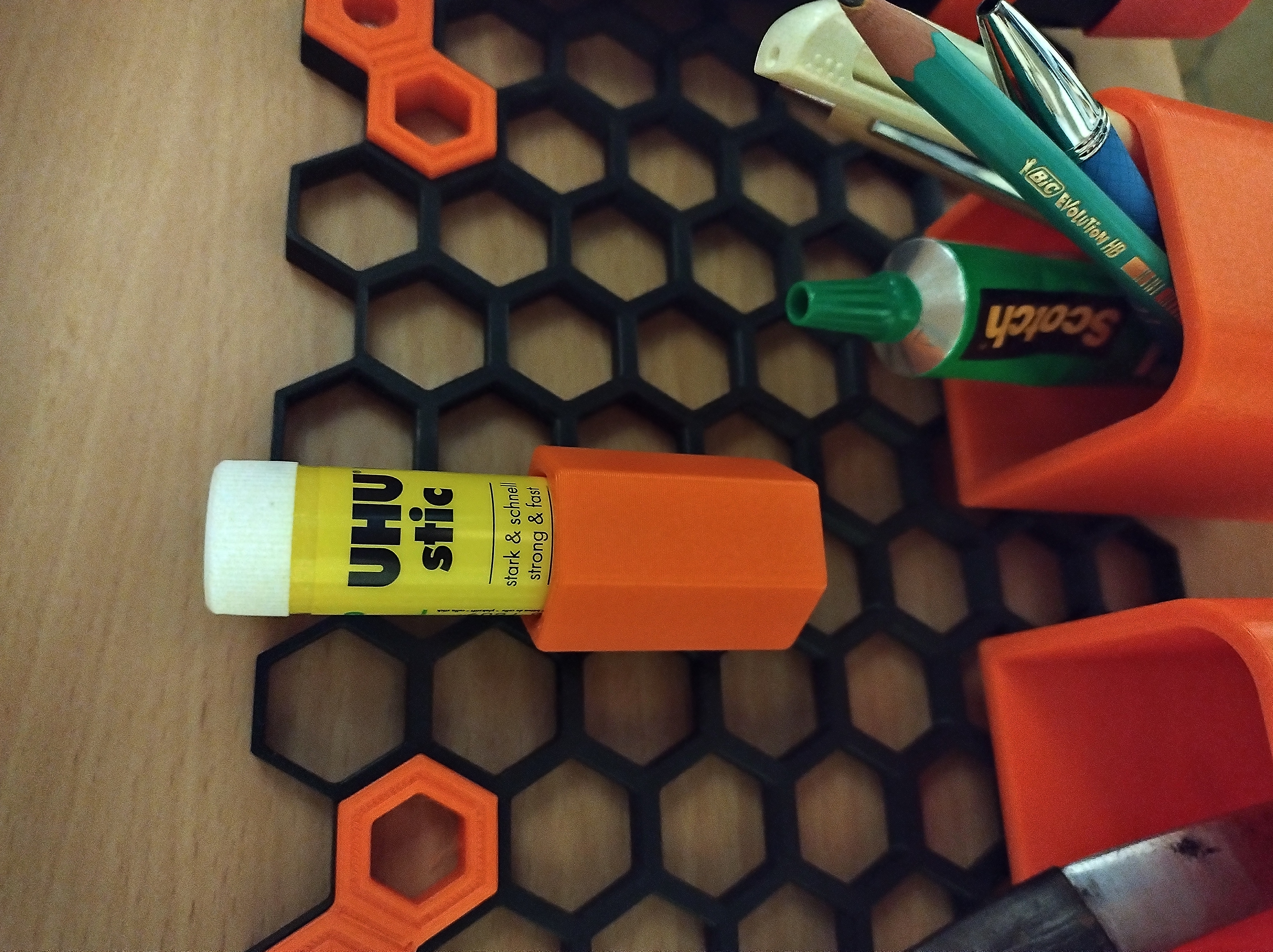 HSW UHU glue support