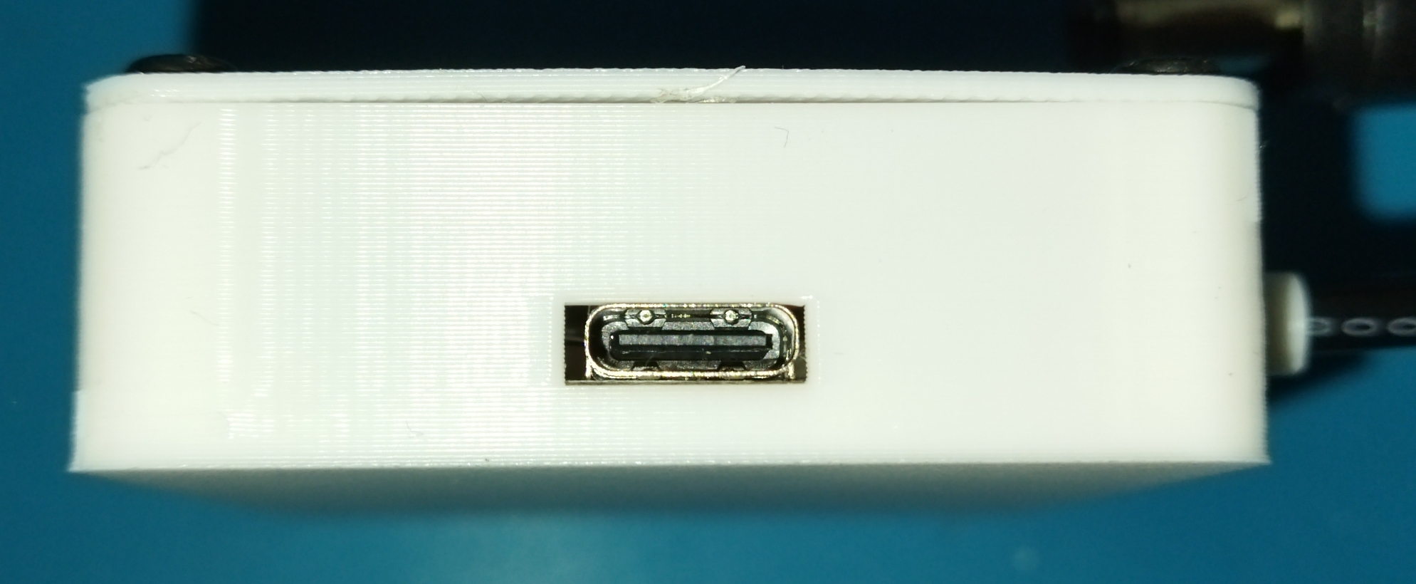 Rechargeable Guitar Pedal Power Supply by Adam Oellermann Download