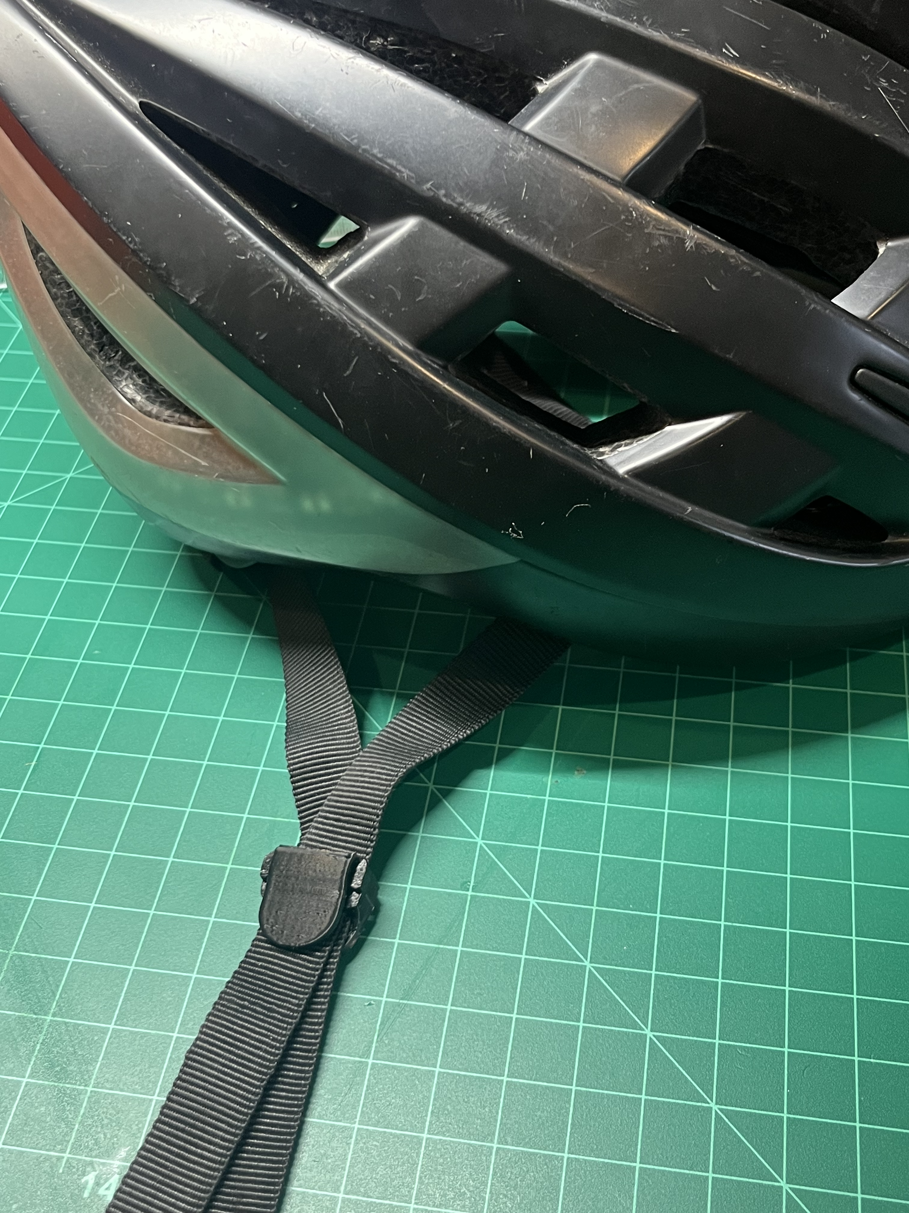 Strap Clamp for Lumos Kickstart Helmet