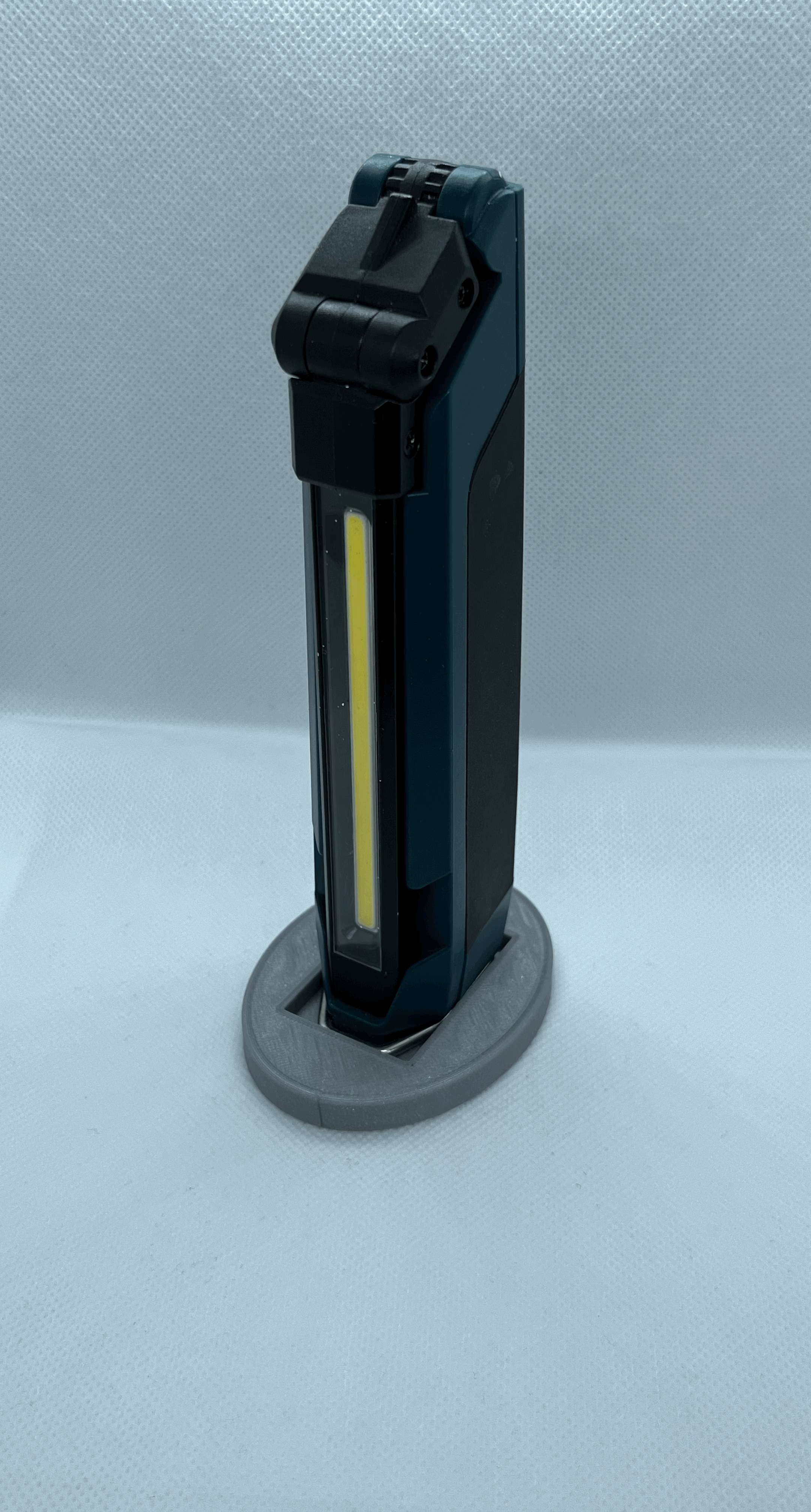 Workshop light holder / stabiliser