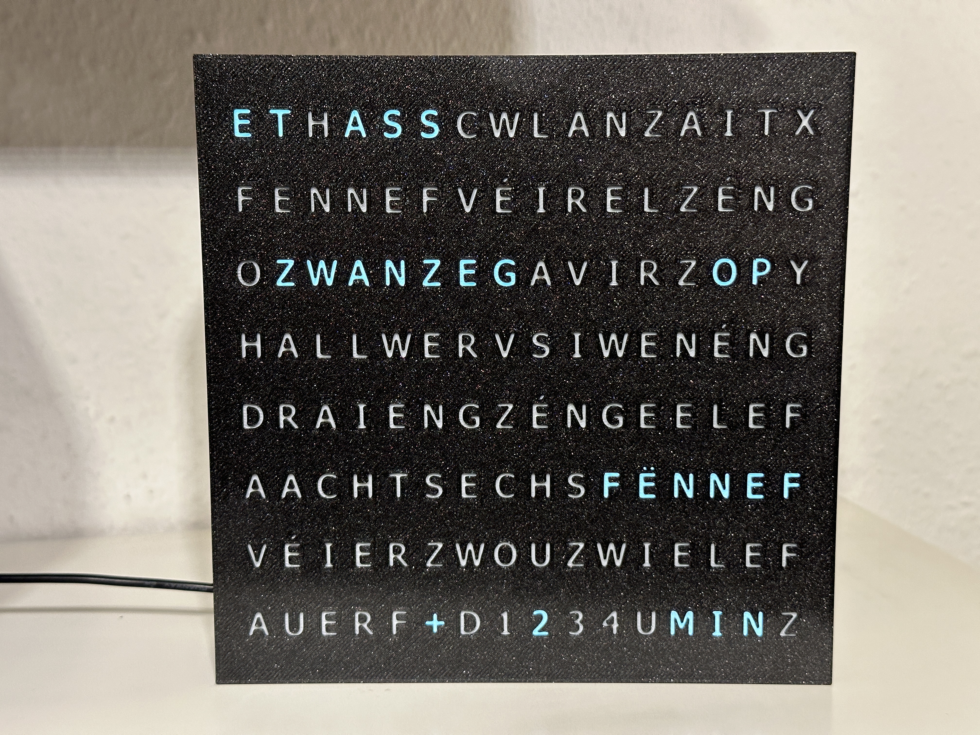WordClock 2023-V2-LTZ — miniatura 2