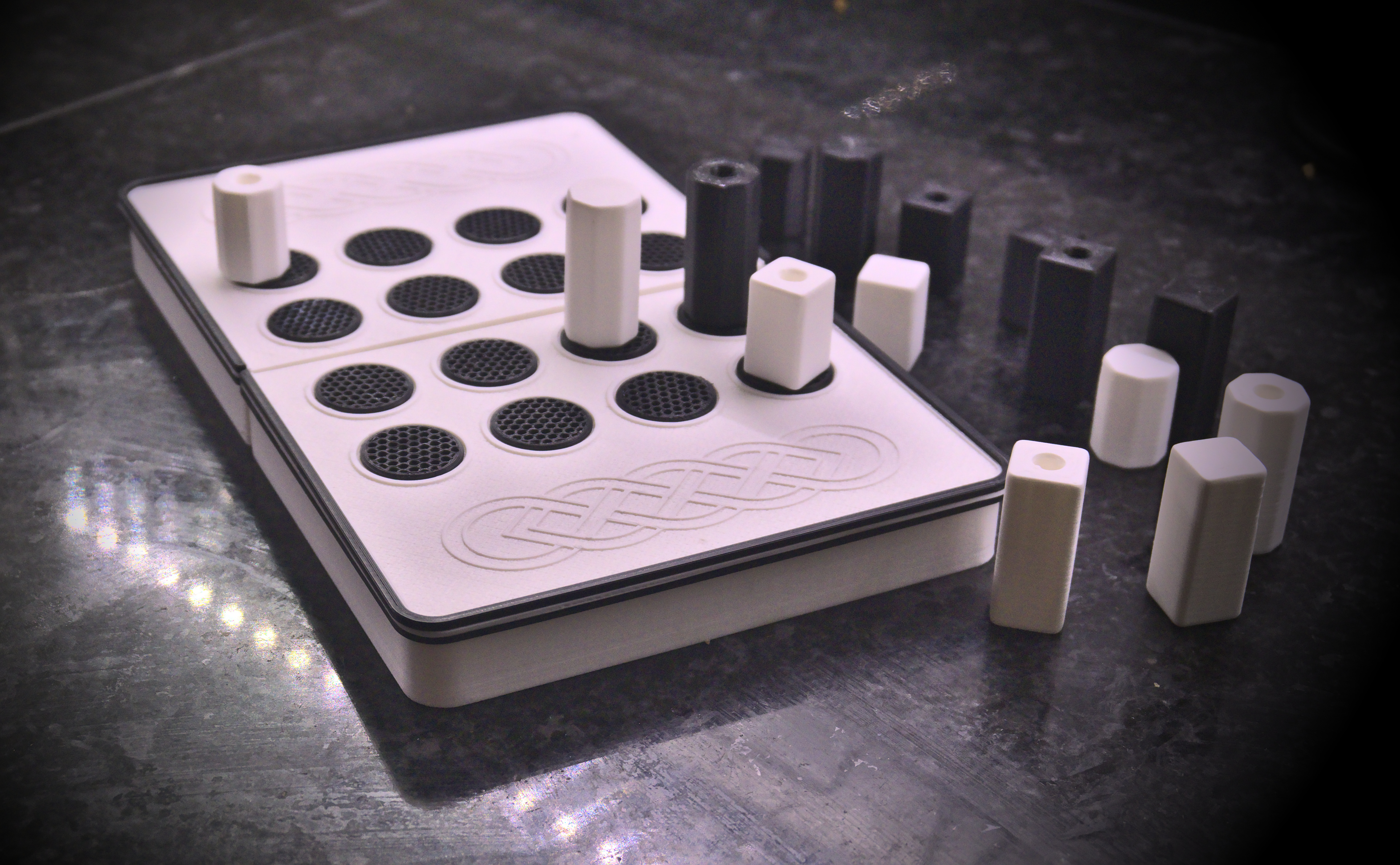 Quarto - Box & board combined