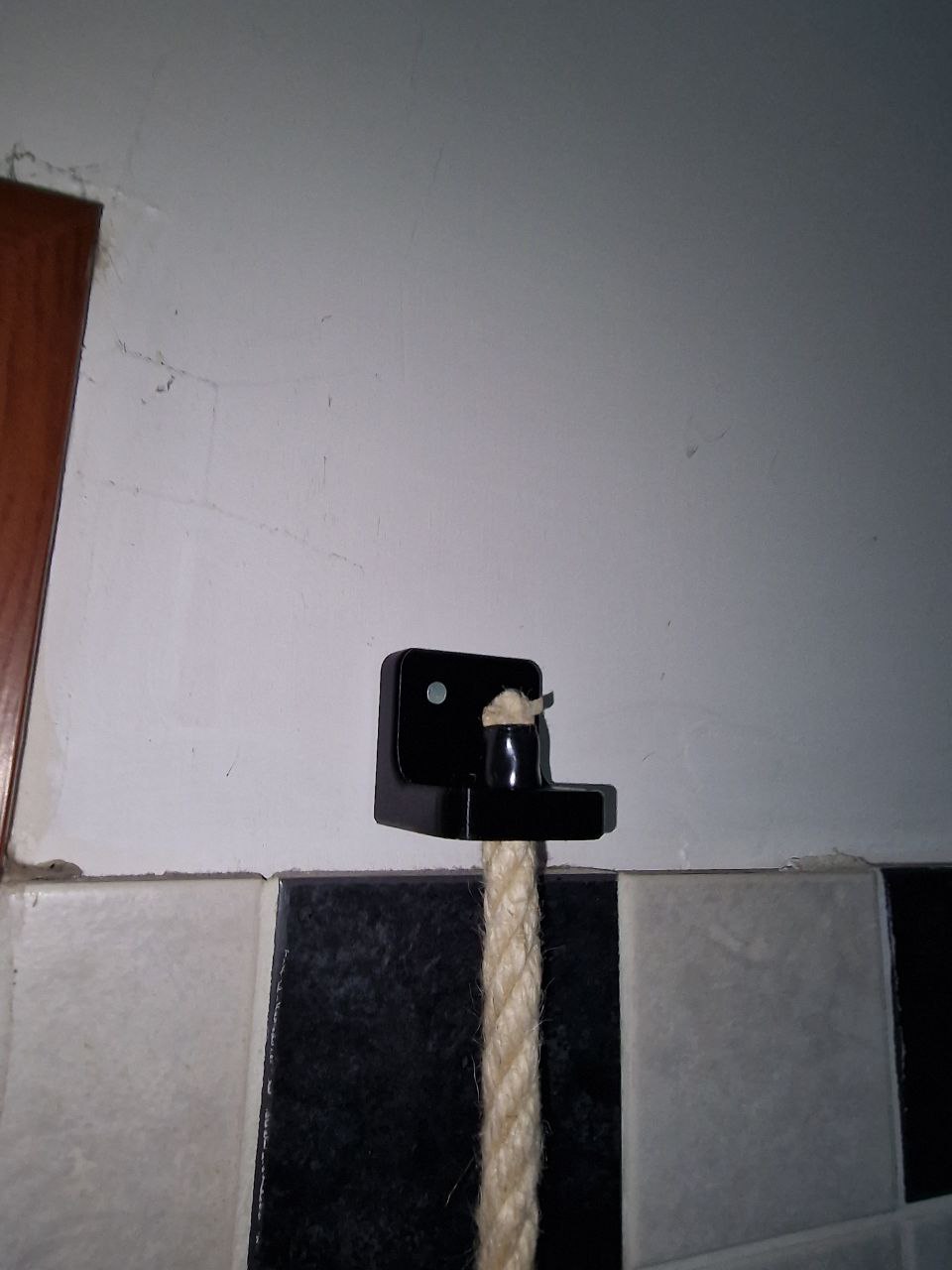 toiletpaper-rolls-holder-por-kuroitenshi-descargar-modelo-stl