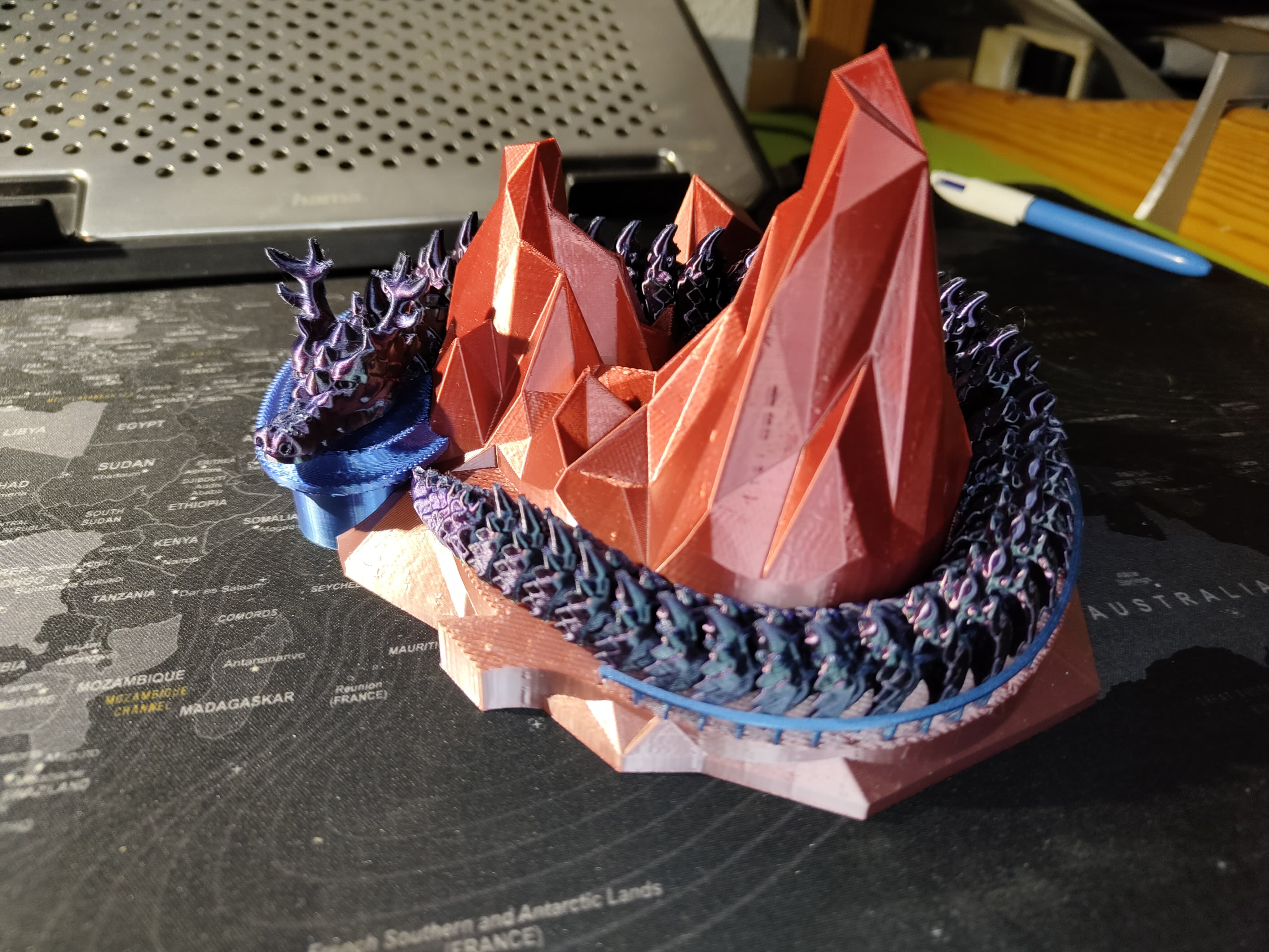 Low Poly mountain for Cristmas Dragon by Daniel Bajo Collados | Download  free STL model | Printables.com