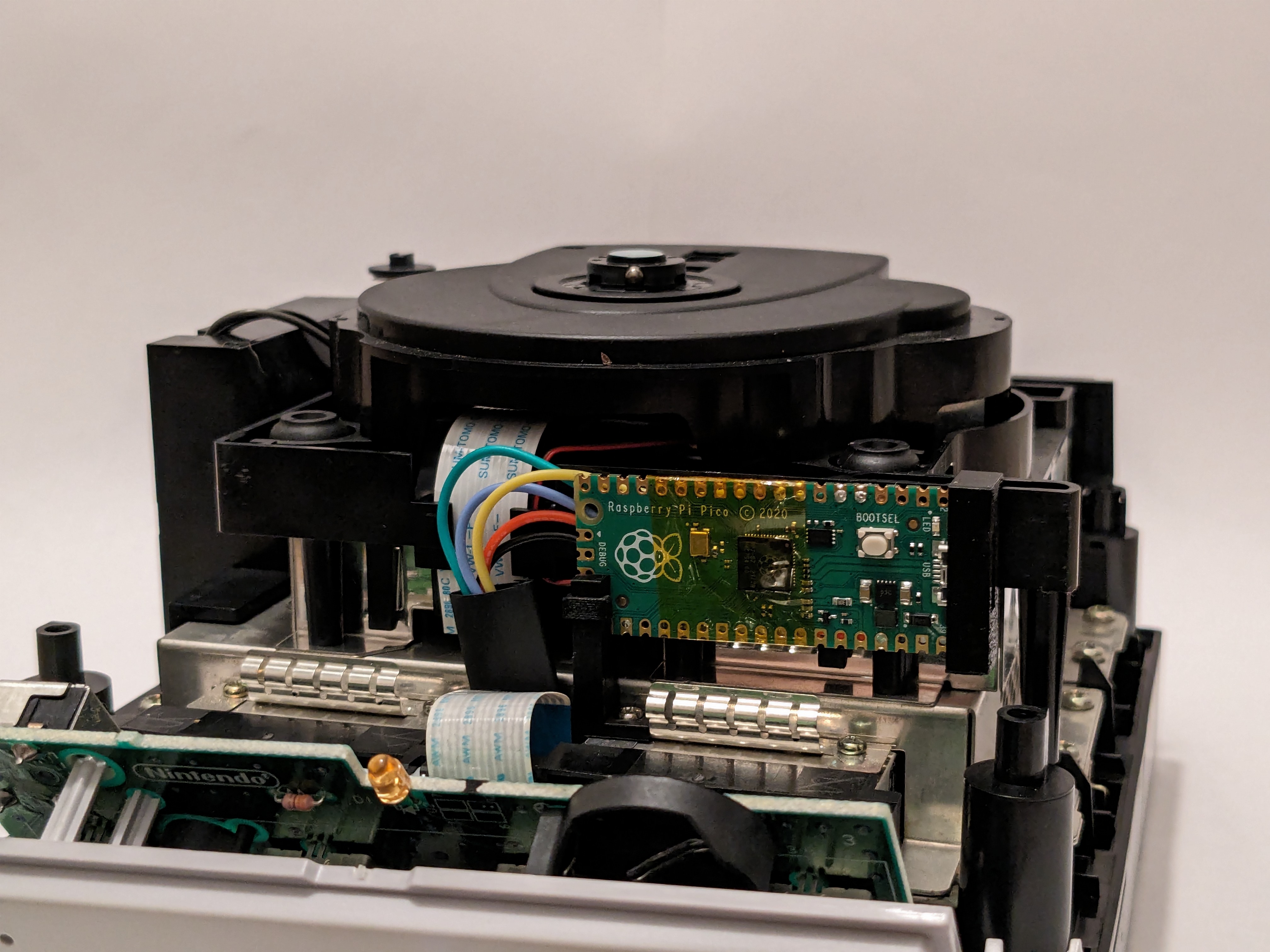 Raspberry Pi Pico front mount for Gamecube PicoBoot mod