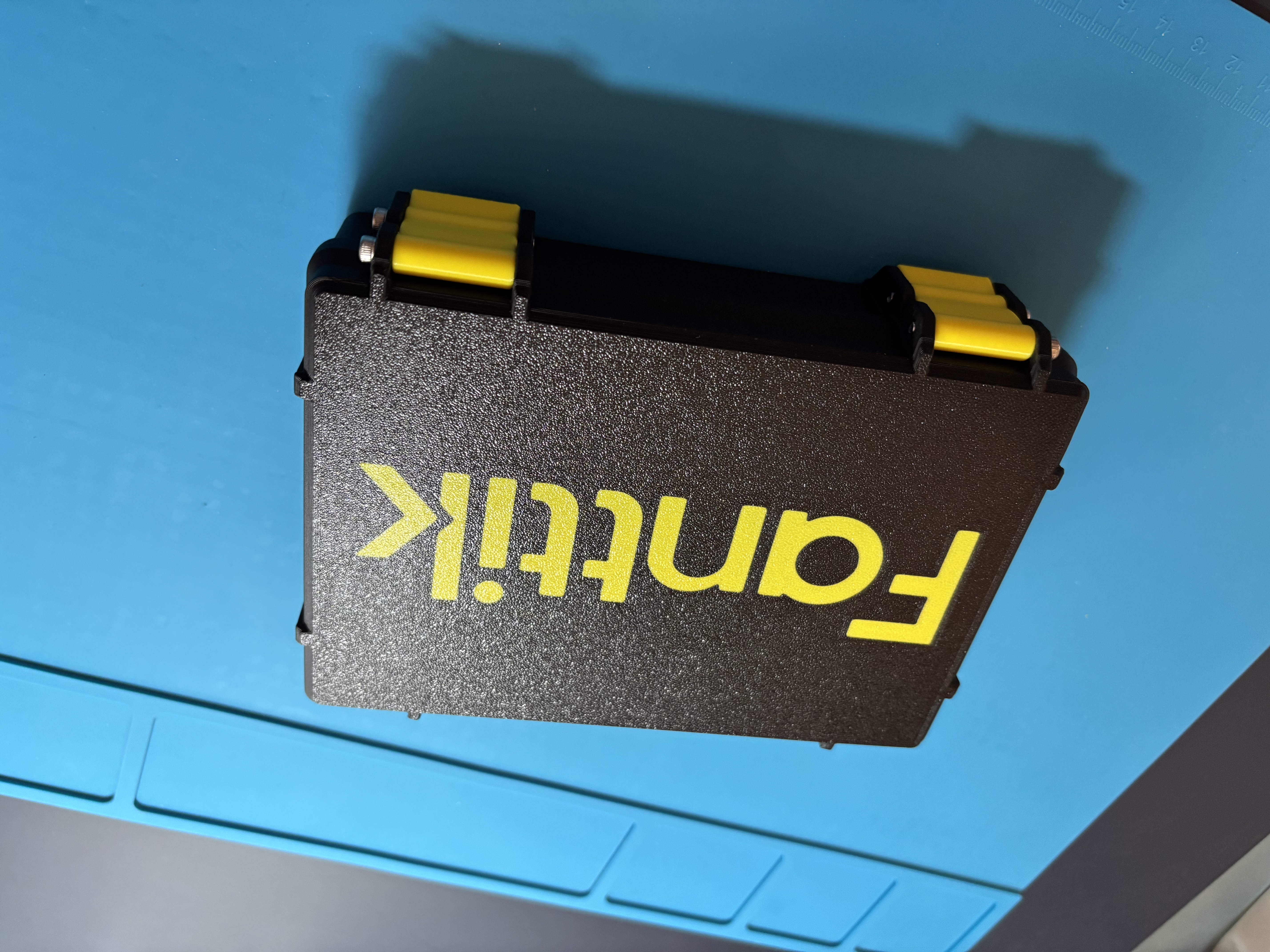 Rugged Box Fanttik