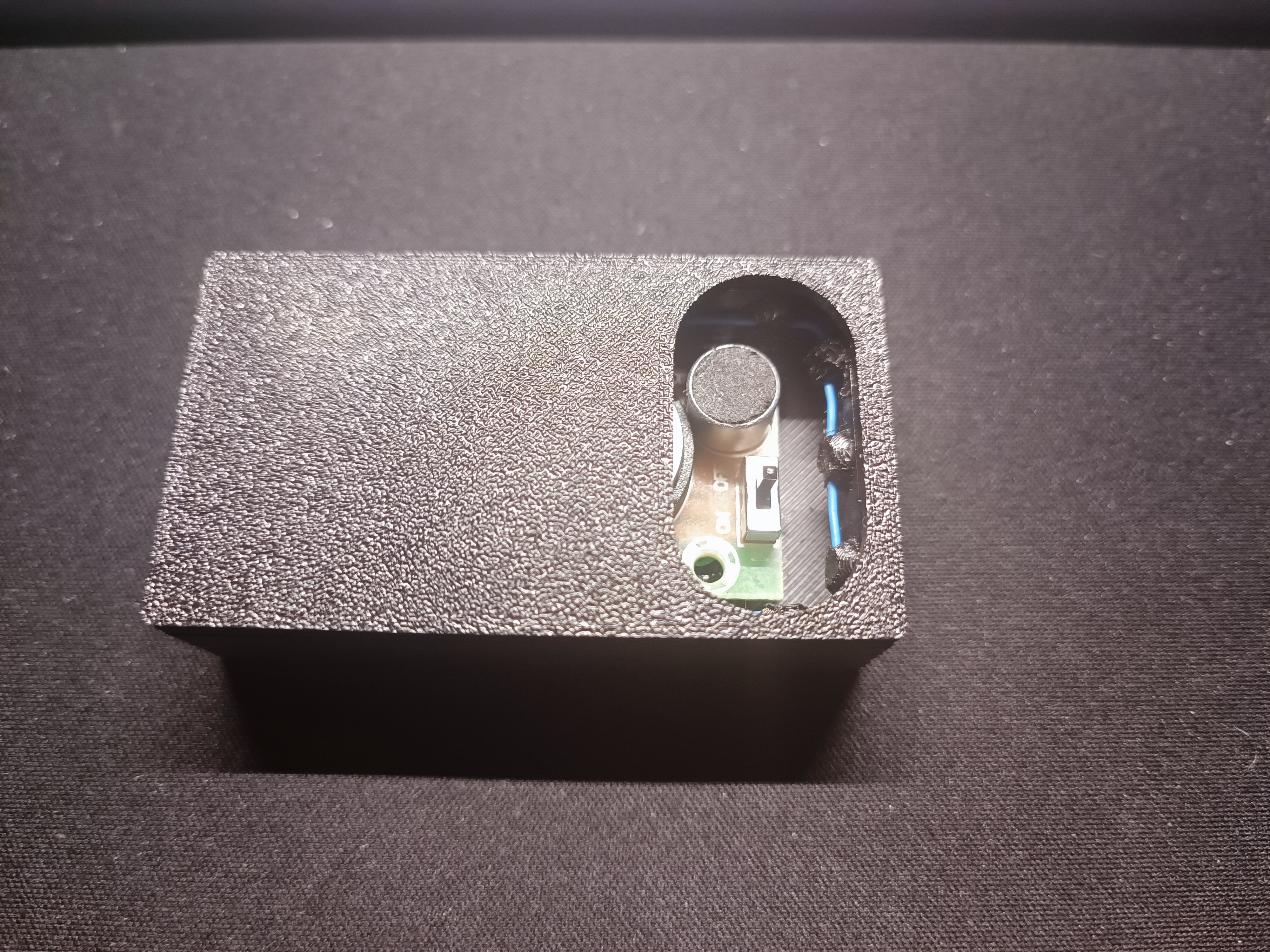 Miniatura 2 do modelo 3D Spy bug box