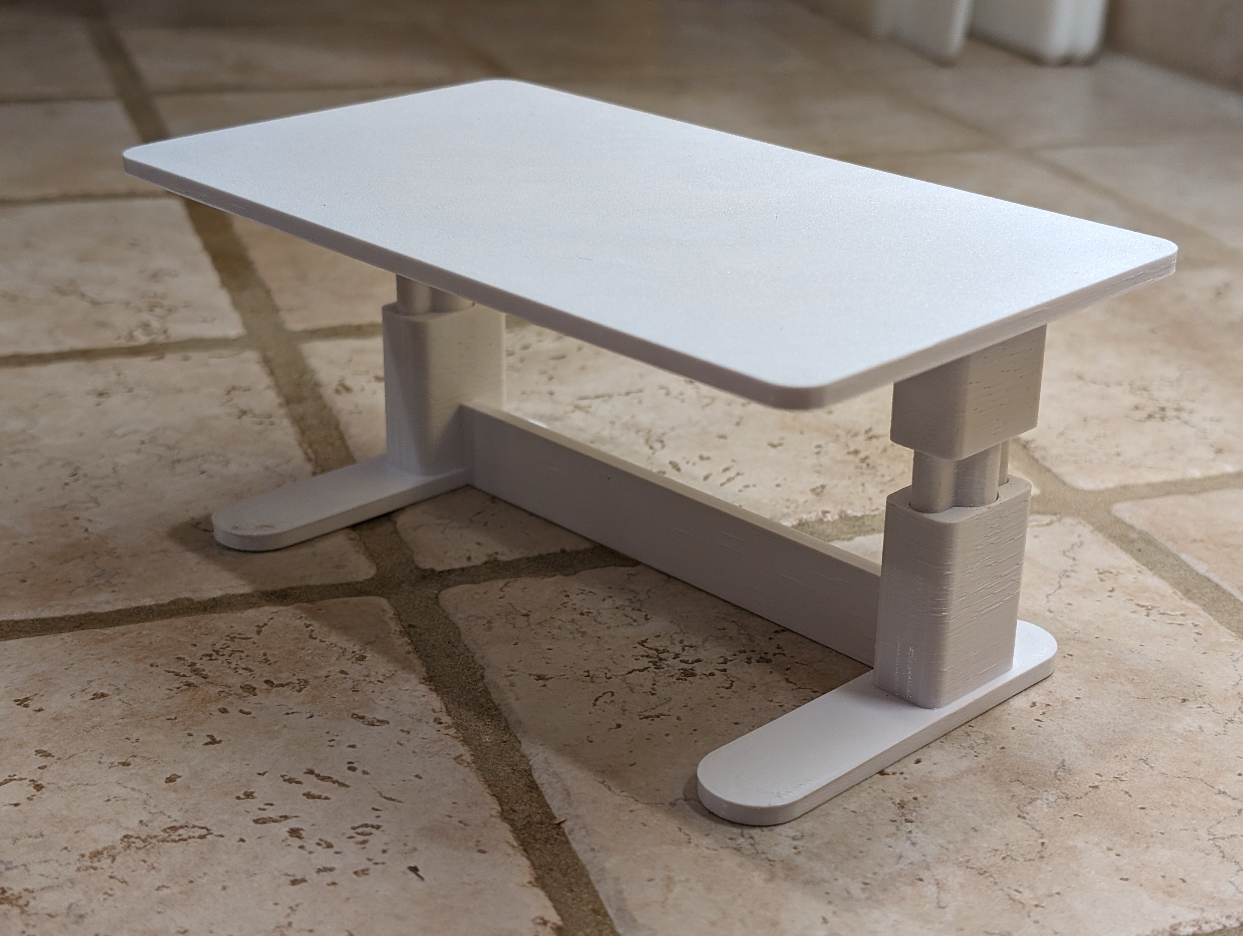 Mini standing desk