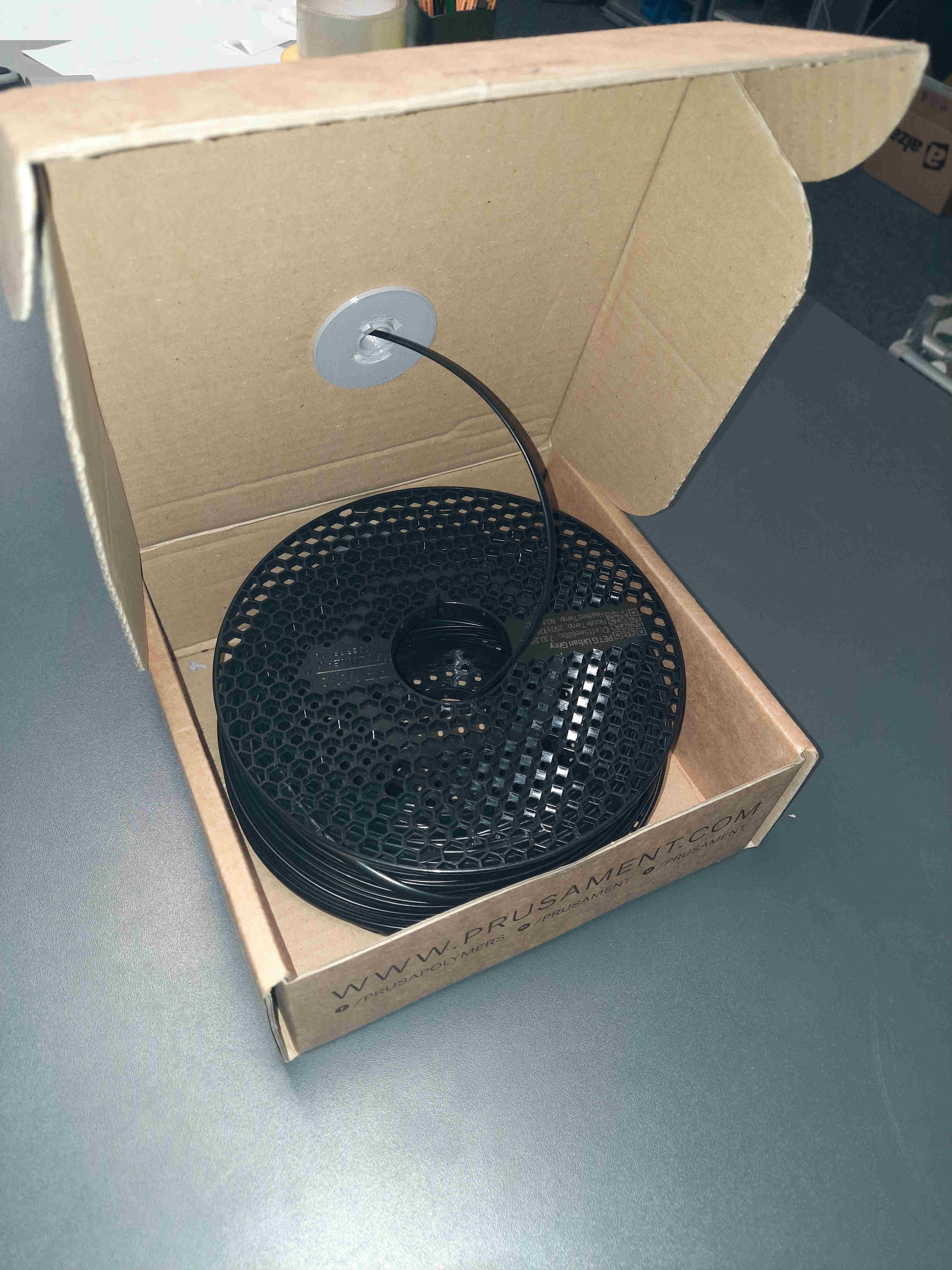 Cable Coil Dispenser – Simple Anti-Tangle Solution