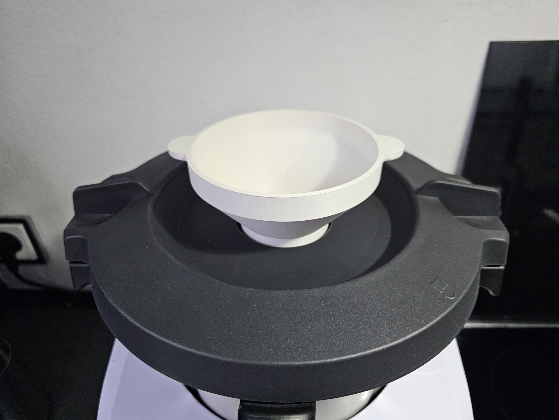 Monsieur Cuisine Smart Trichter