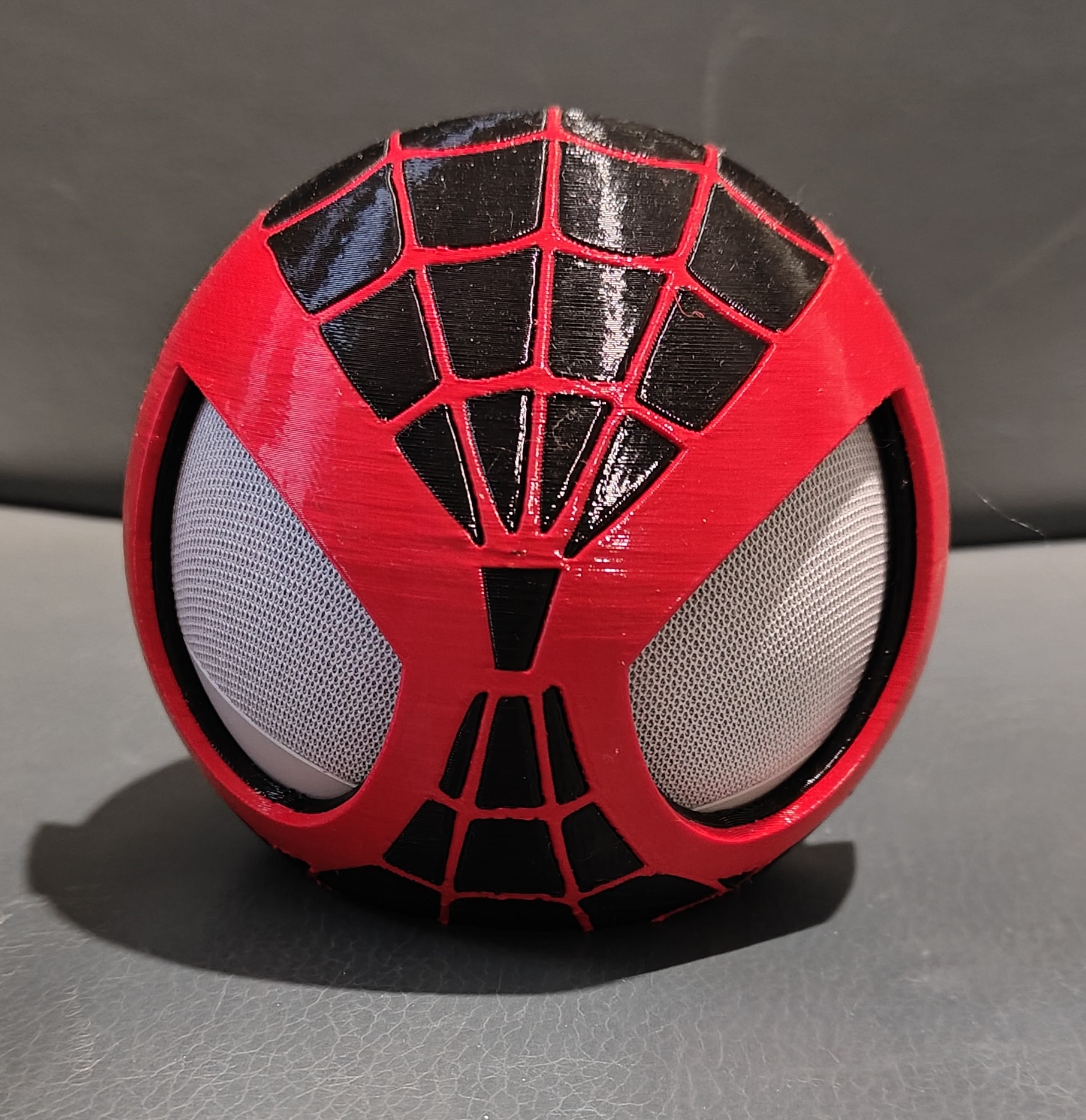 Spider-man holder for Amazon Echo Dot 4 or 5