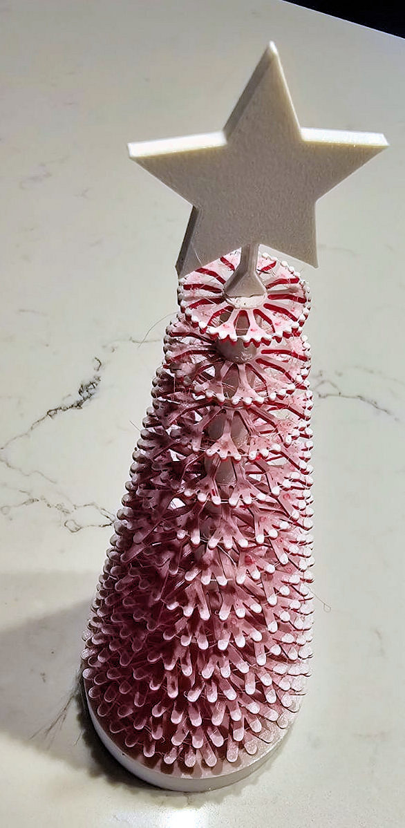 Christmas tree - stackable, 'branchy' design pattern