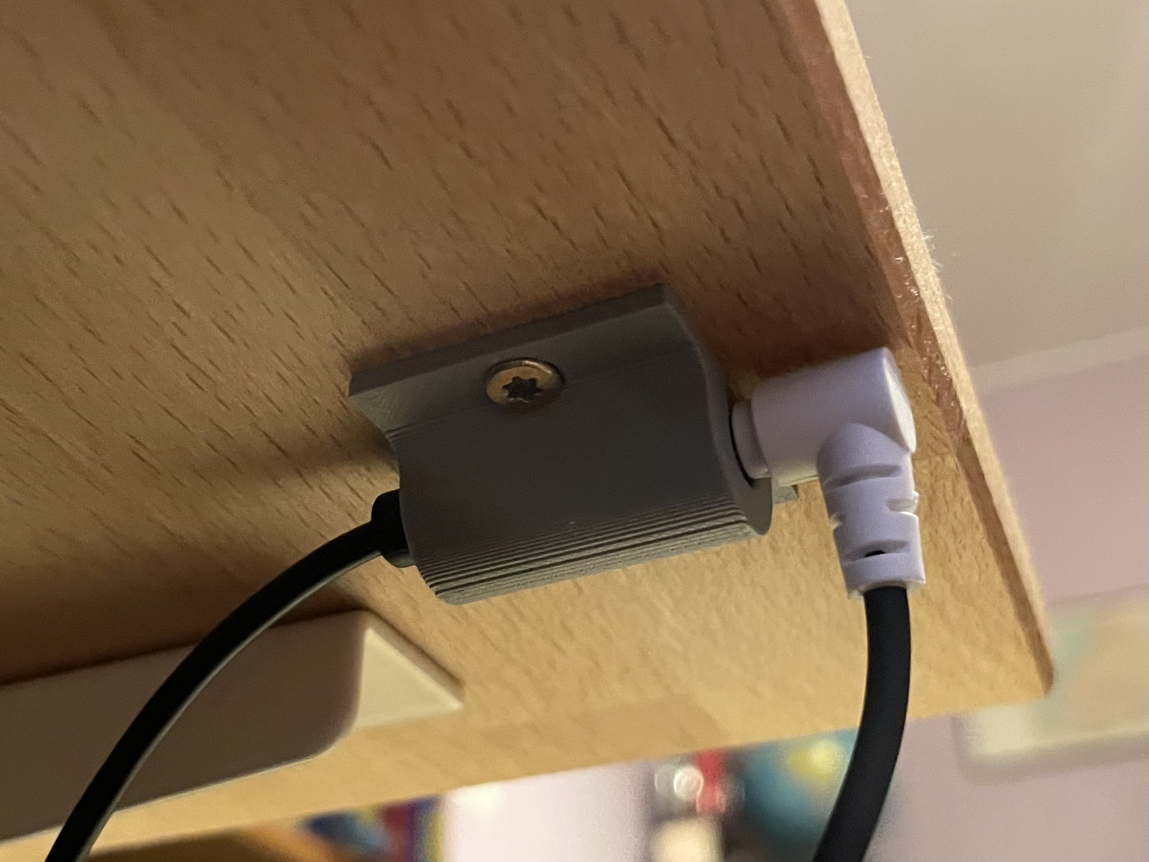 Amazon Basics AUX 3,5 mm Extension Cable Mount