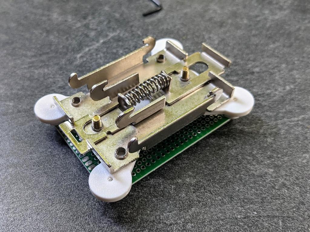 Miniatura 3 do modelo 3D Mounting brackets for PCBs
