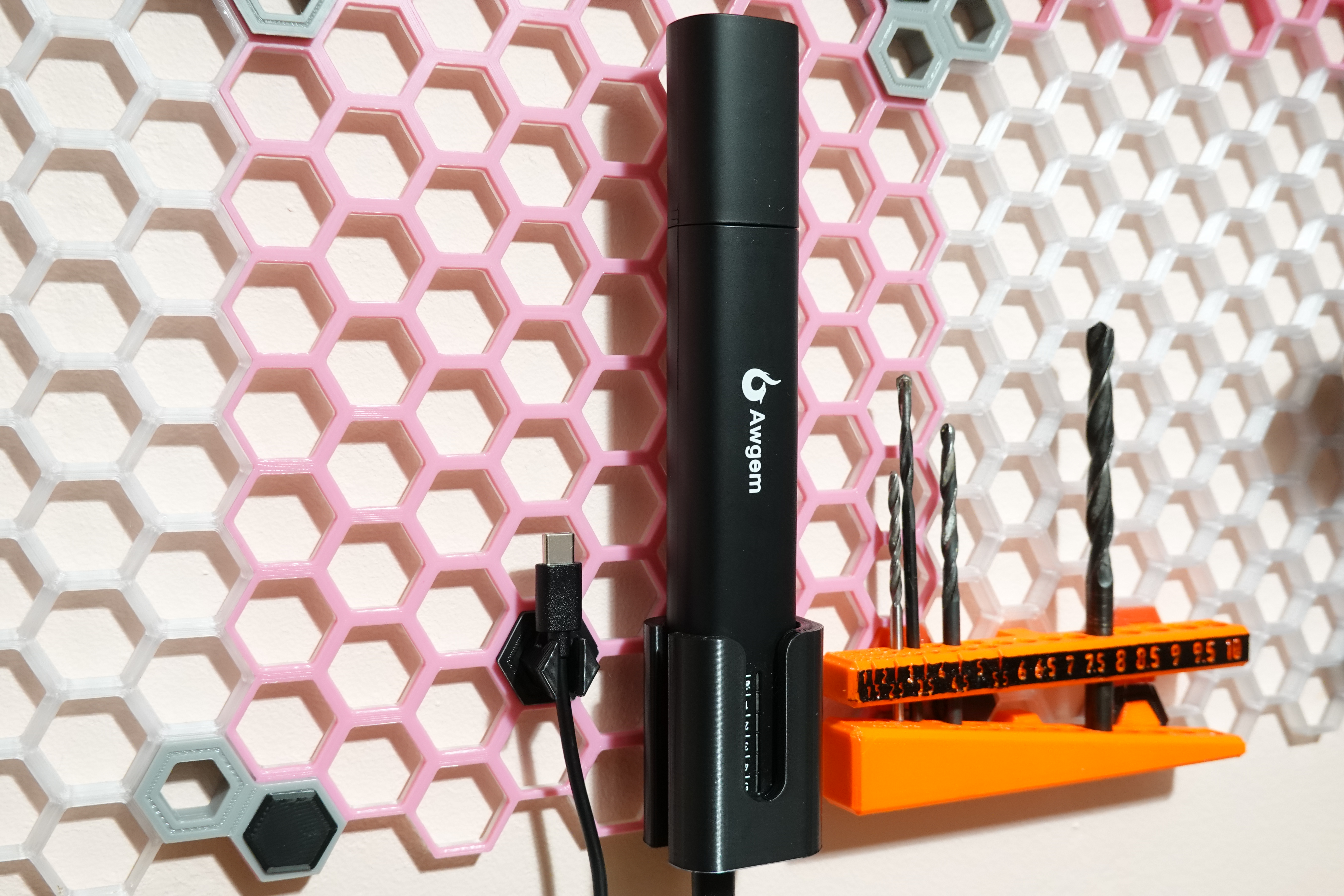 Awgem KH1 Handheld Ultrasonic Cutter Honeycomb Storage Wall (HSW) Mount/Holder (Including Fusion360 and STEP files!)