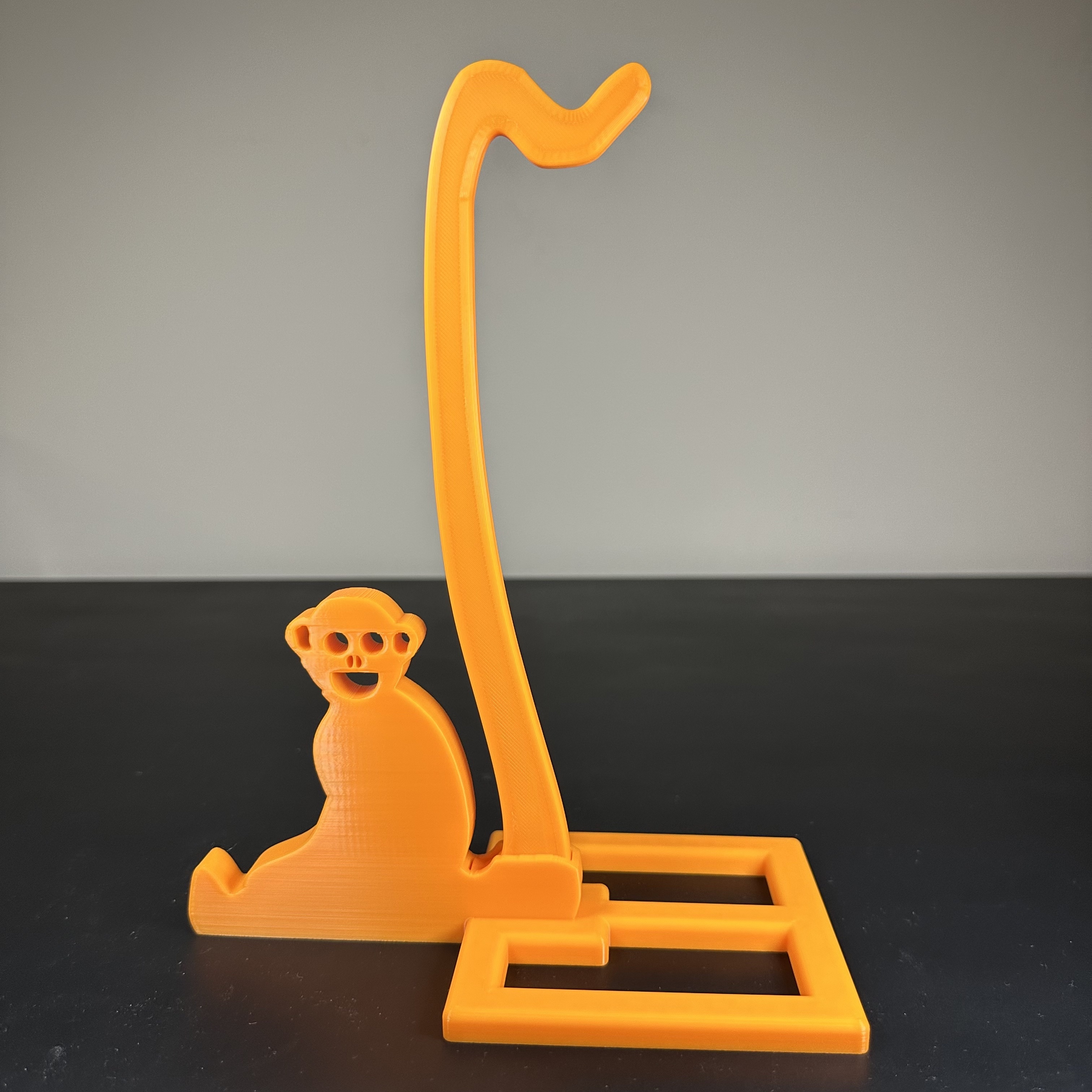 Monkey Stand BigTail Monkey Banana Hanger Stand da DWdesigns | Printables Store
