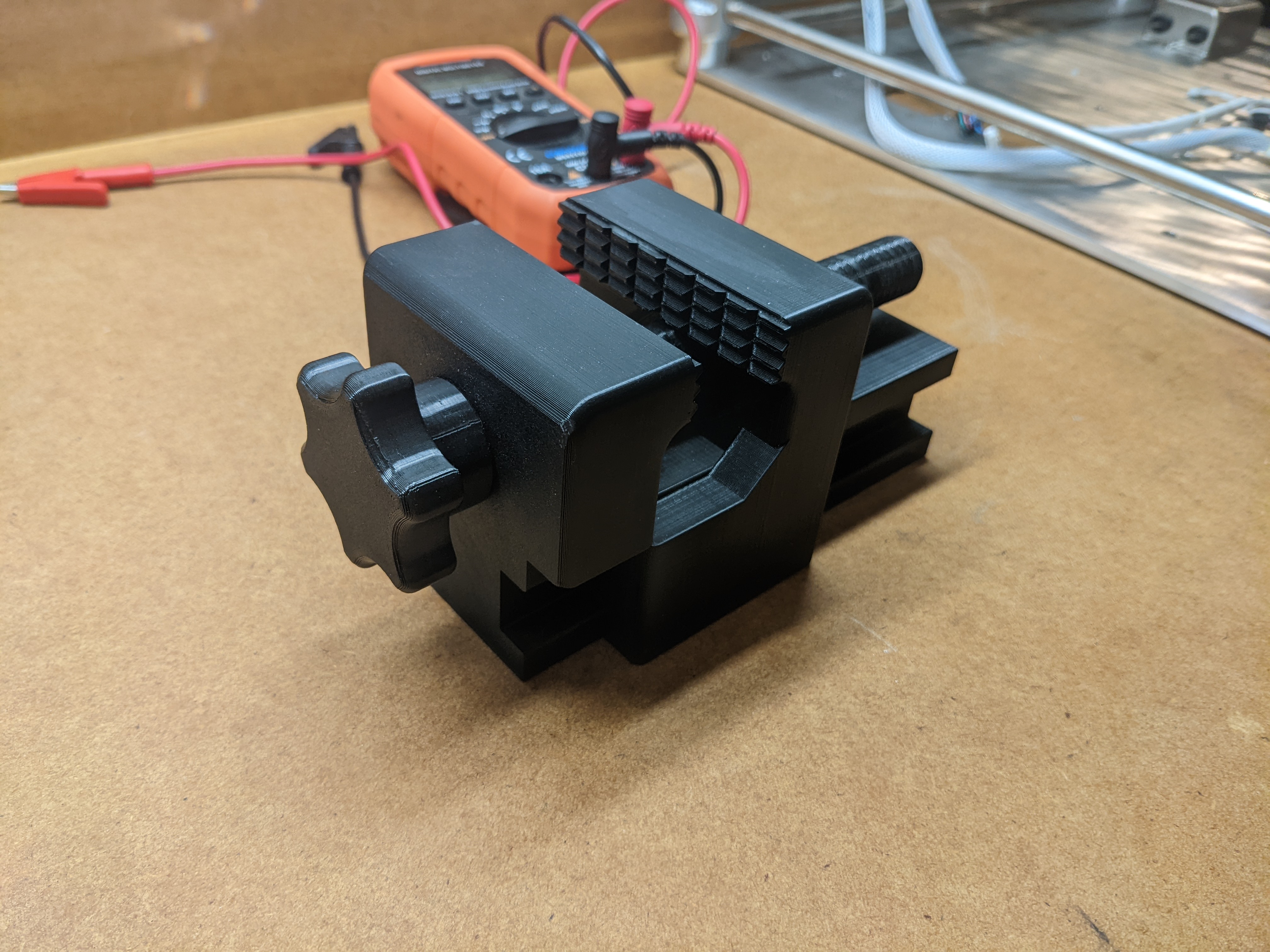 Miniatura 5 do modelo 3D Modular Vice