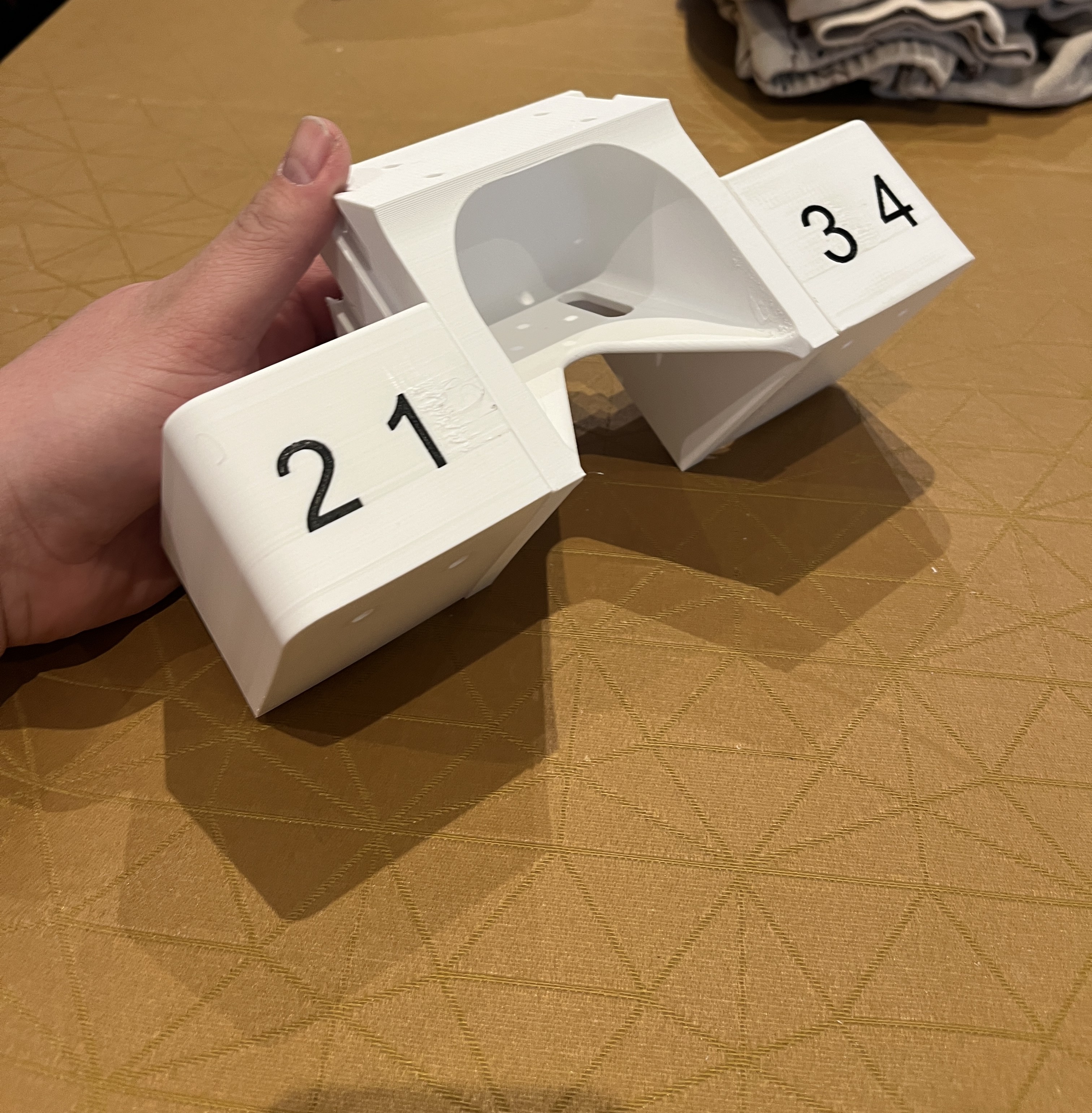 45 degree tilted feeder 3D model