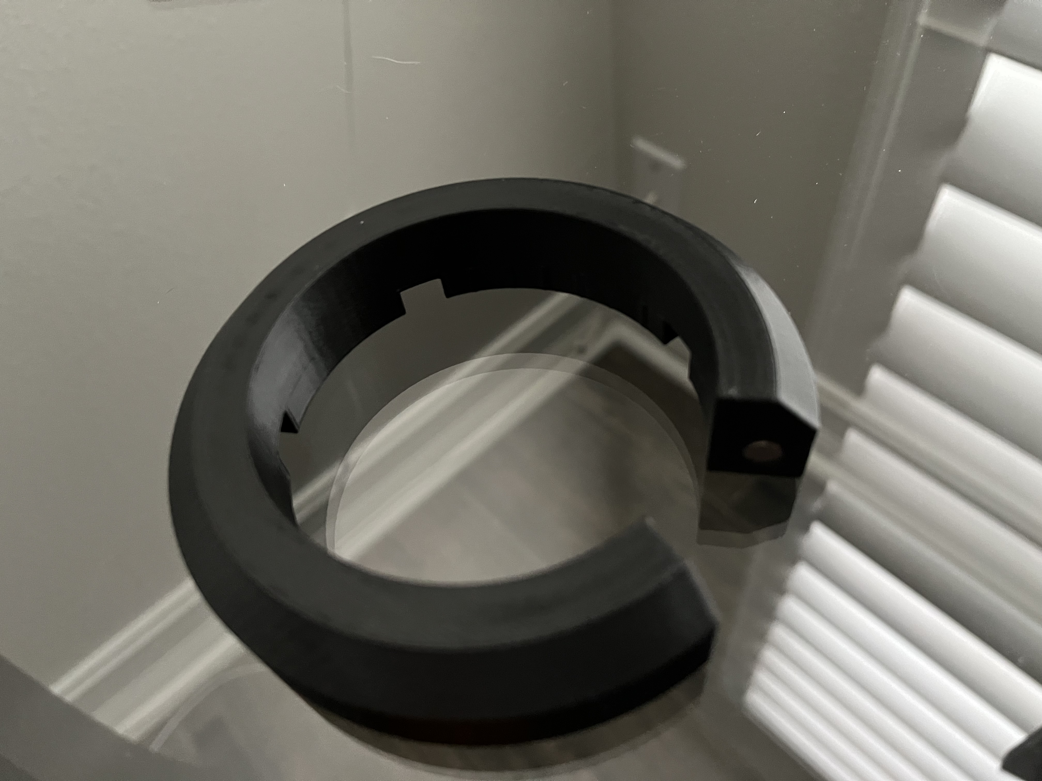Miniatura 4 do modelo 3D Cable Comb v5
