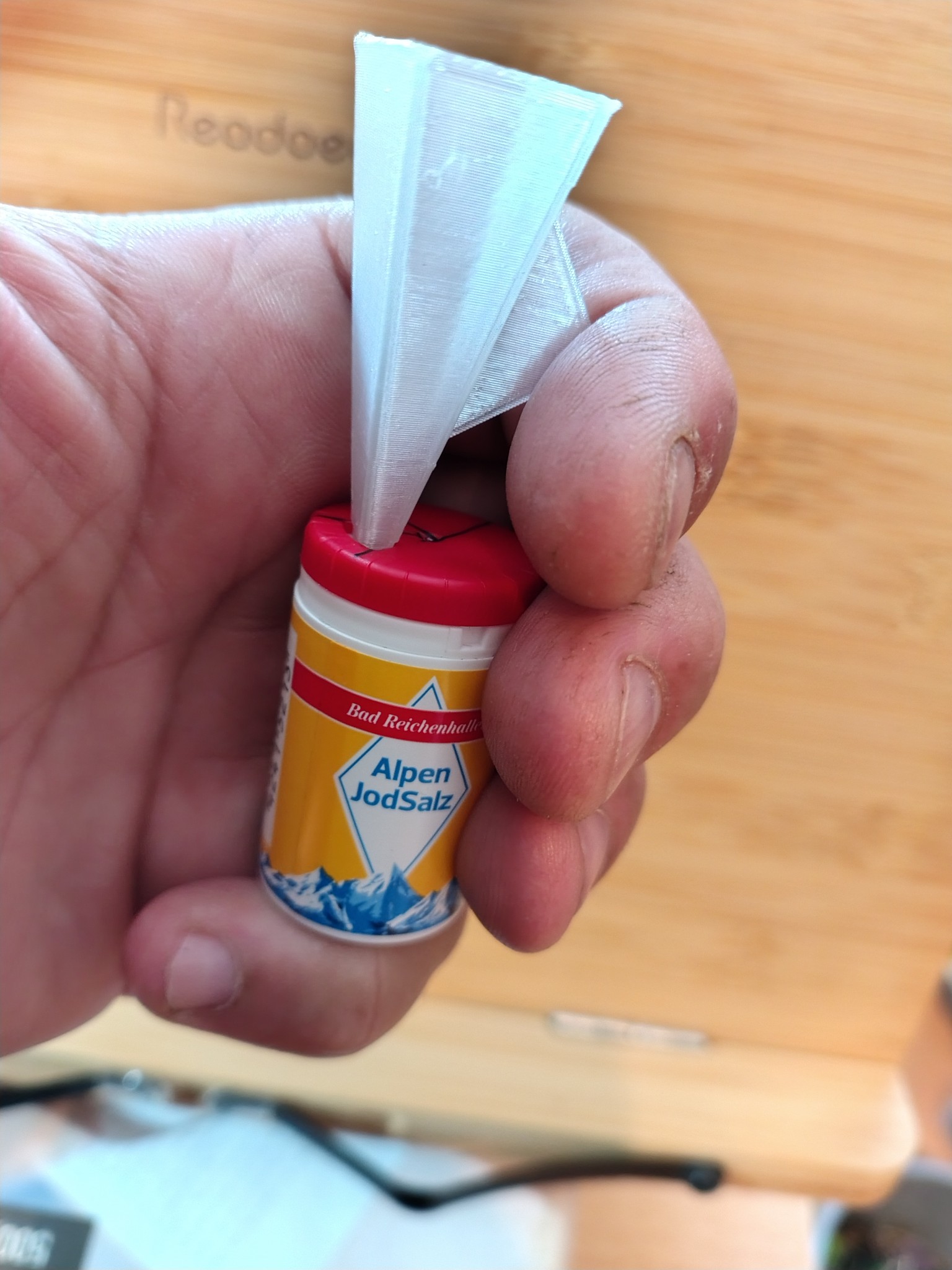 Mini funnel for refilling tiny salt can