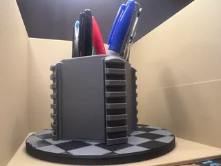 Quadrail pen holder pen holder