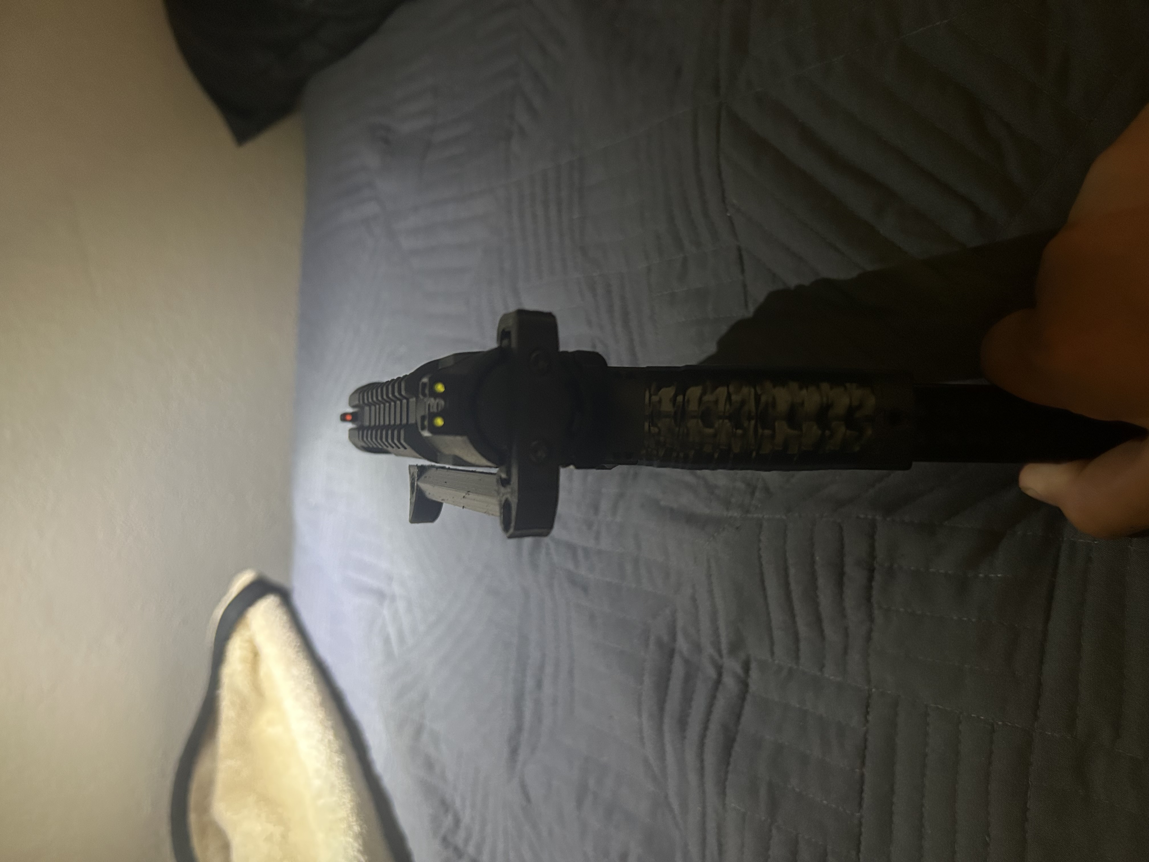 aap01/aap01c side charging handle