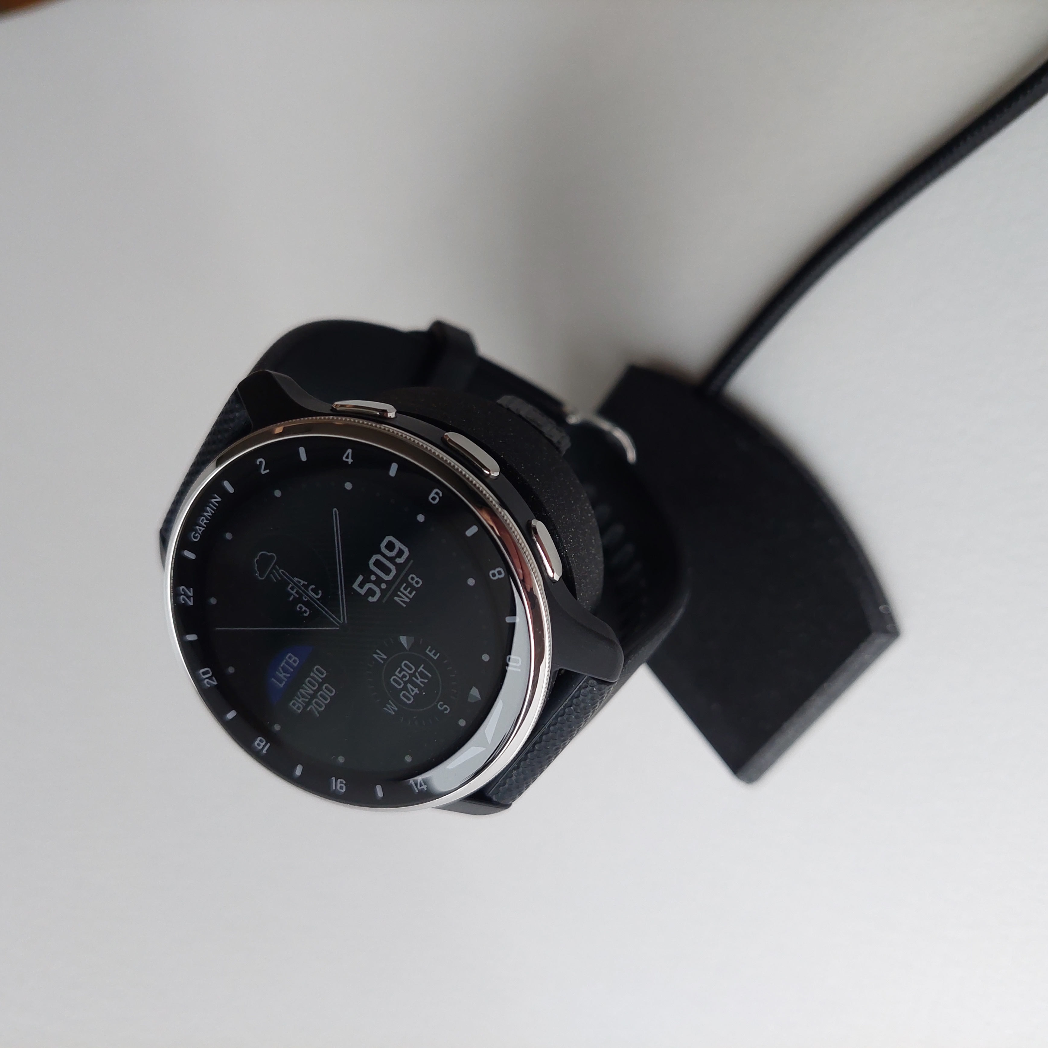 Garmin D2 Air Watch Charging Stand