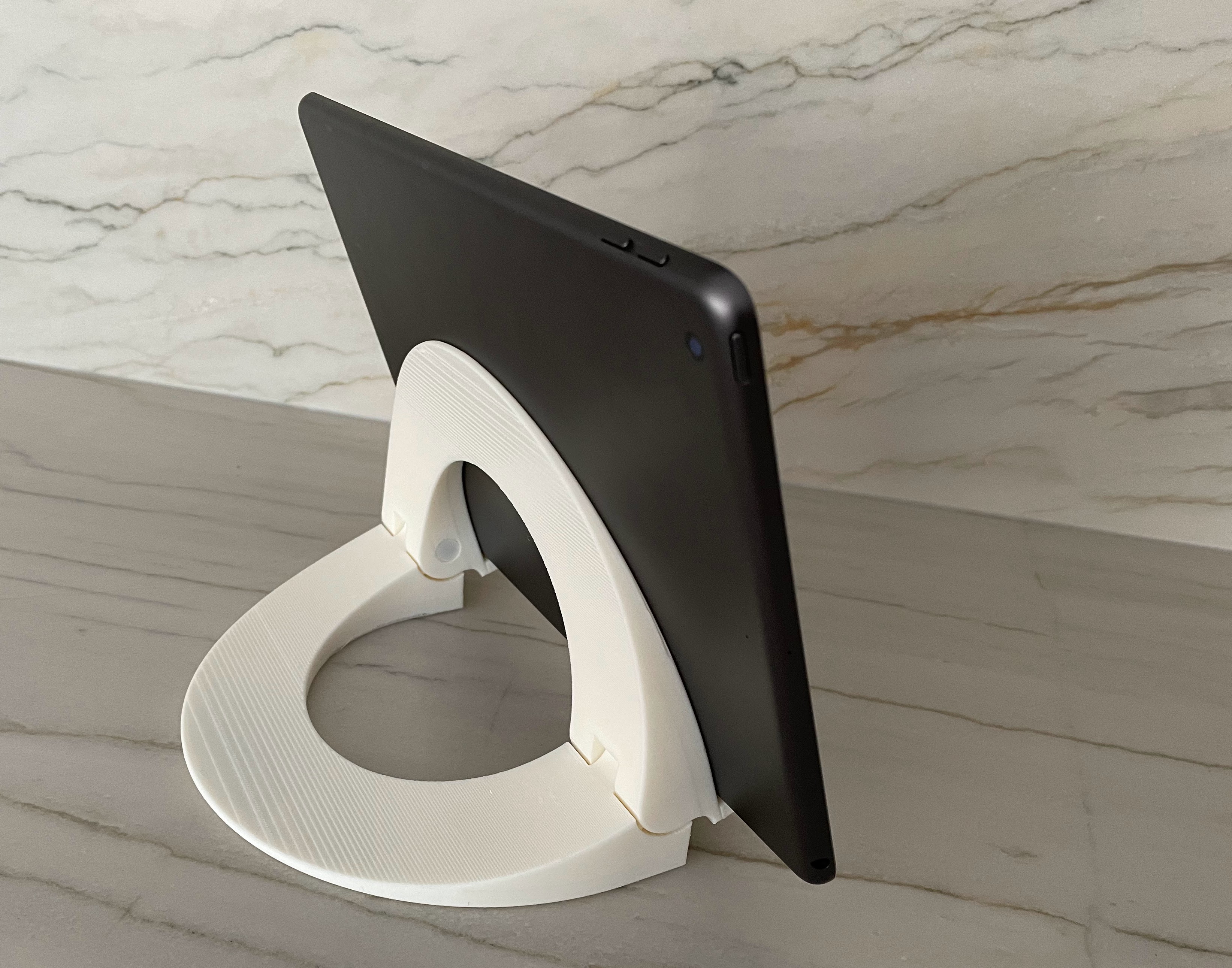 Miniatura 4 do modelo 3D iPad Stand Adjustable