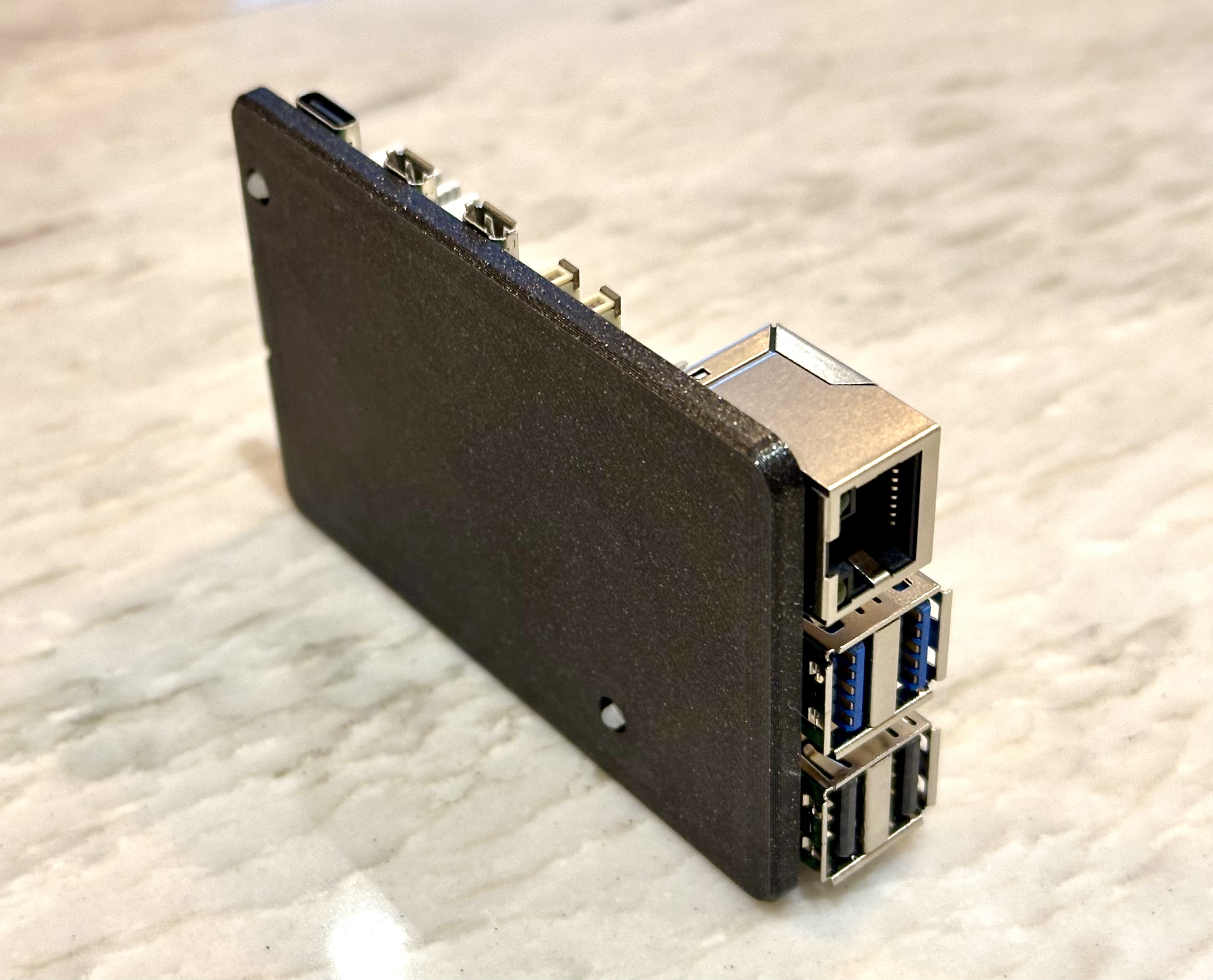 Minimalist Raspberry Pi Ultra Minimalist Raspberry Pi 5 snap-on protection case. Perfect with ...