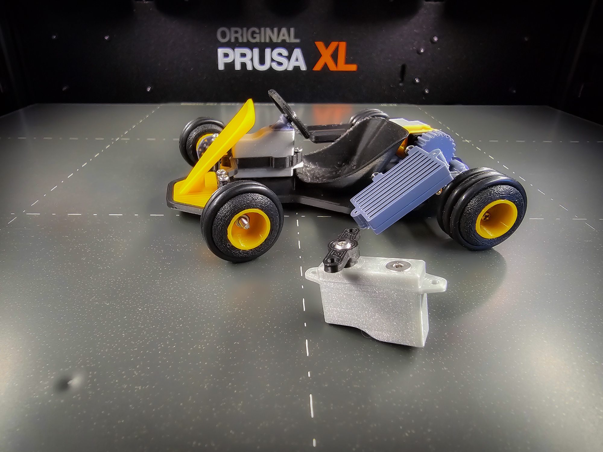 Model Scaled KST X06 V6 Servo
