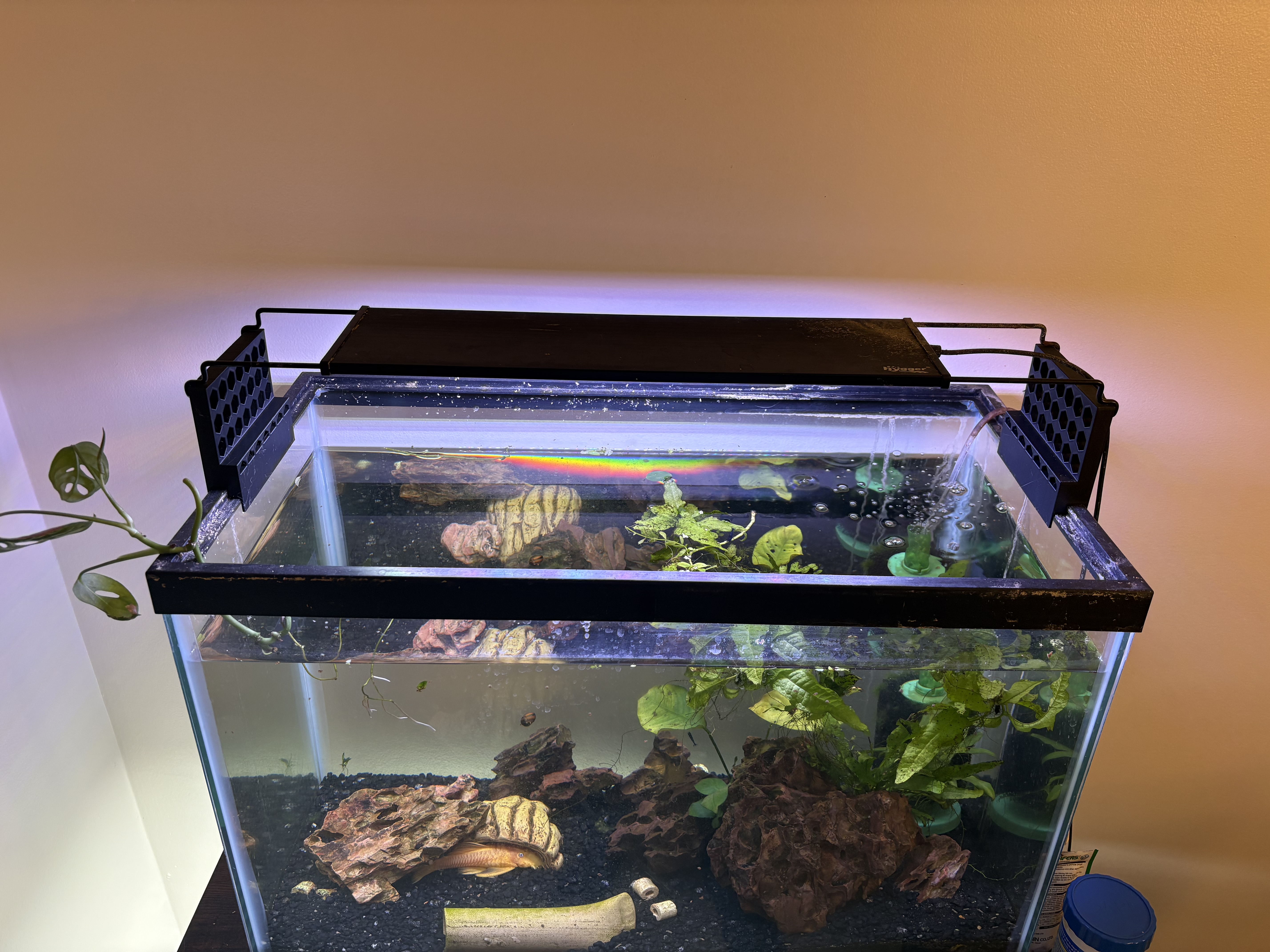 Aqueon aquarium tank light spacer