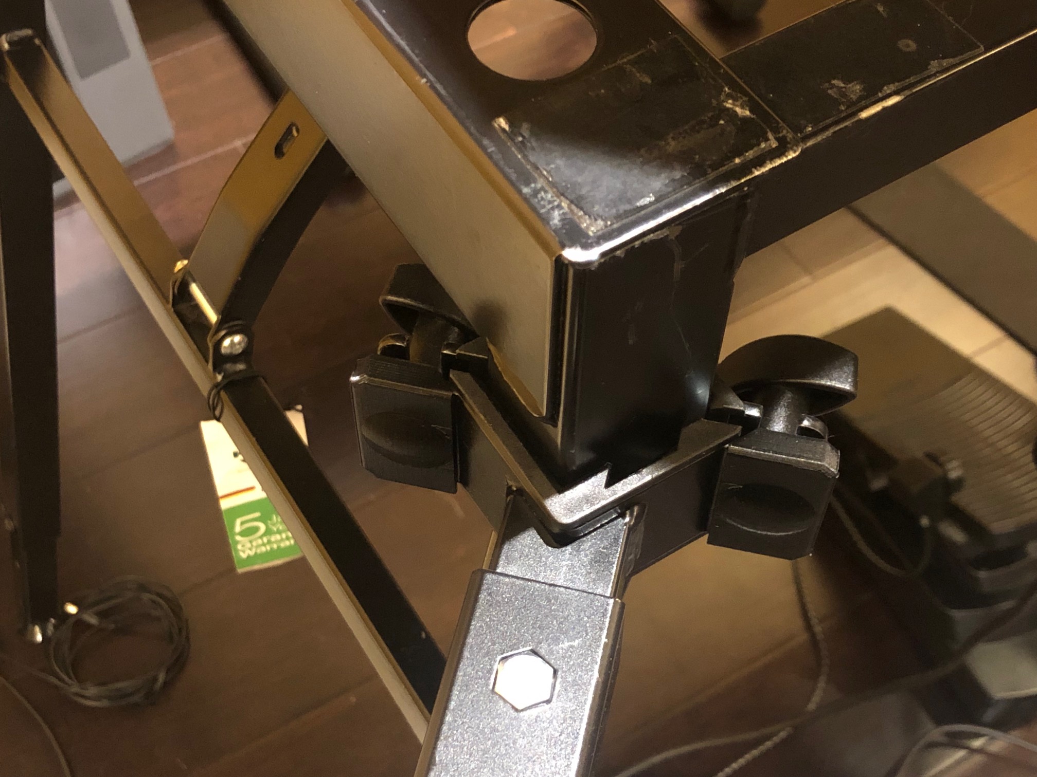 K&M keyboard stand clamp bolt retainer by jrsone Download free STL