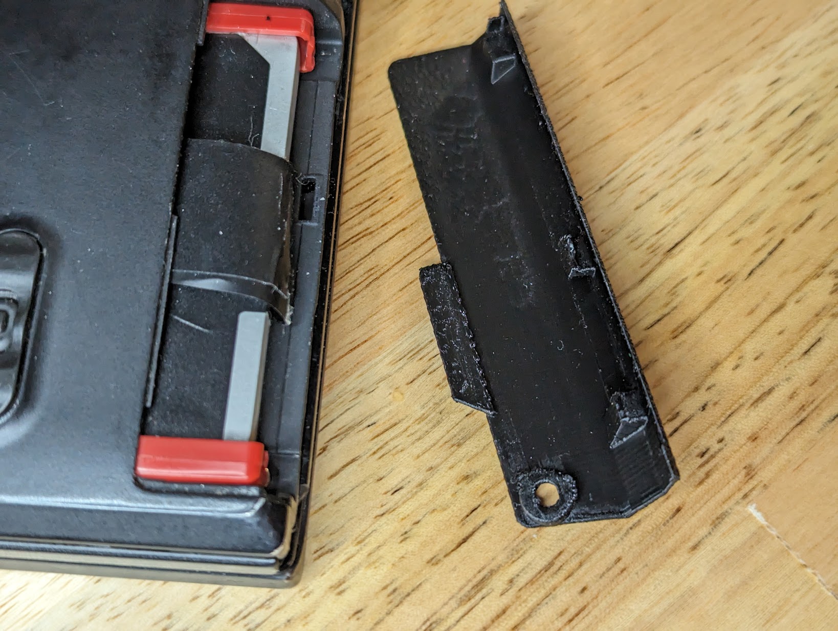 Lenovo T430s Hard Drive Caddy Door Cover