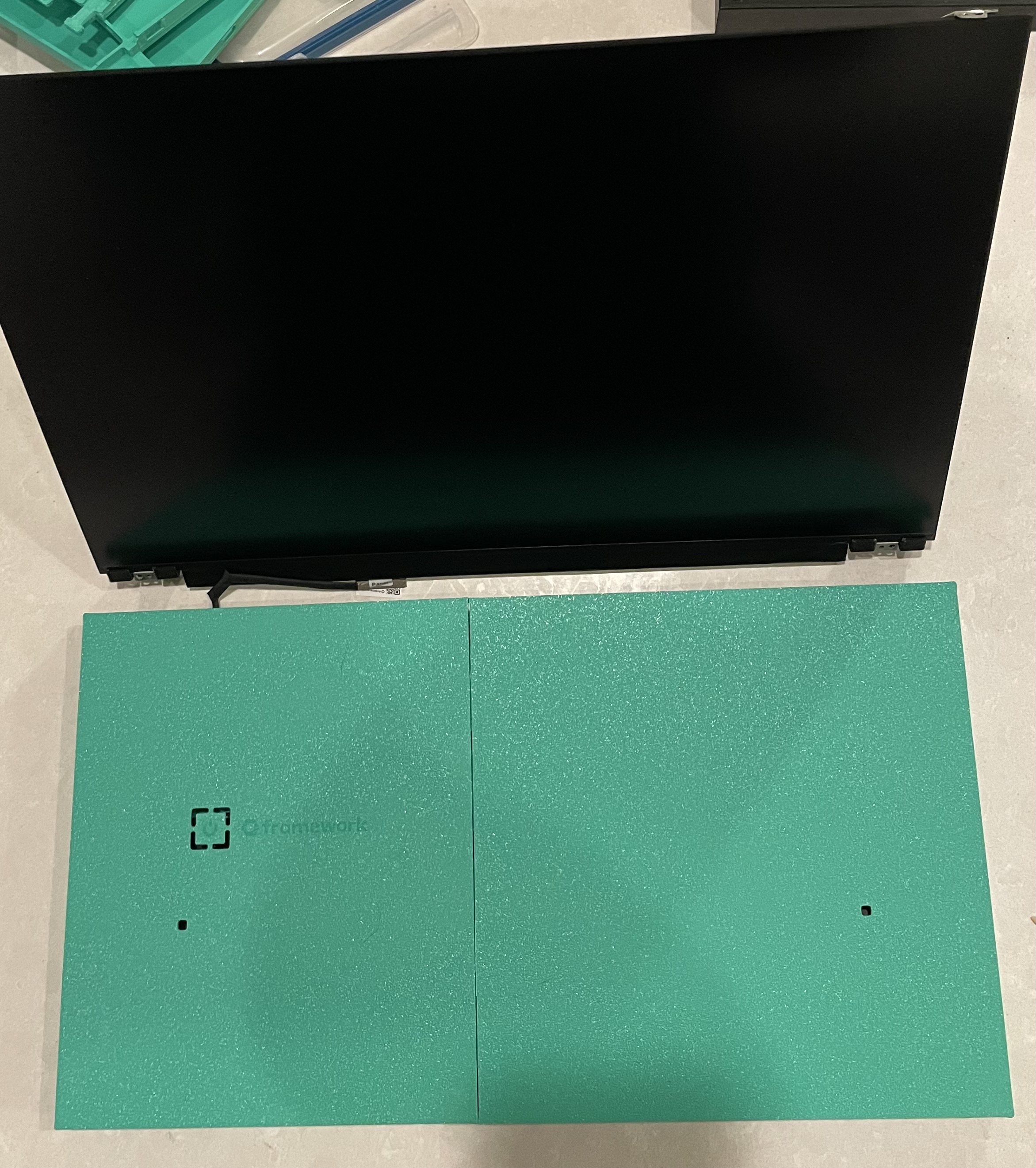 Framework Laptop 16 Standalone Case and Display Stand - Improved Printability