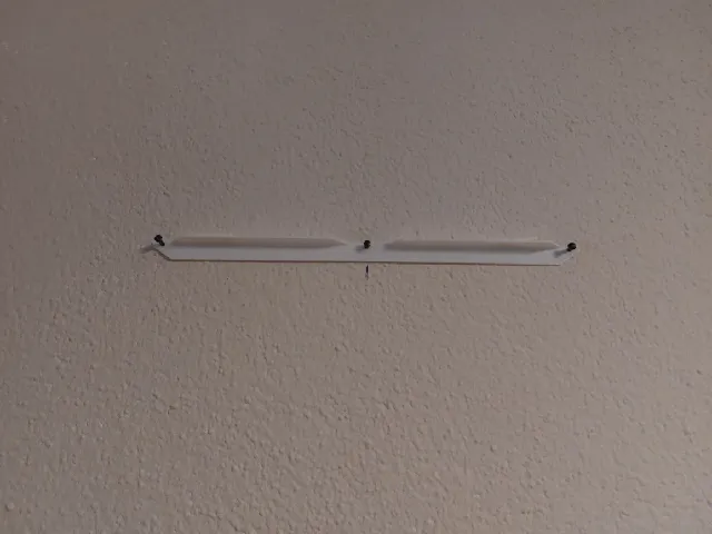 Picture Frame Hanger