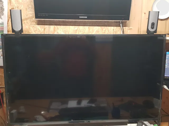 Lautsprecher Halter für TV