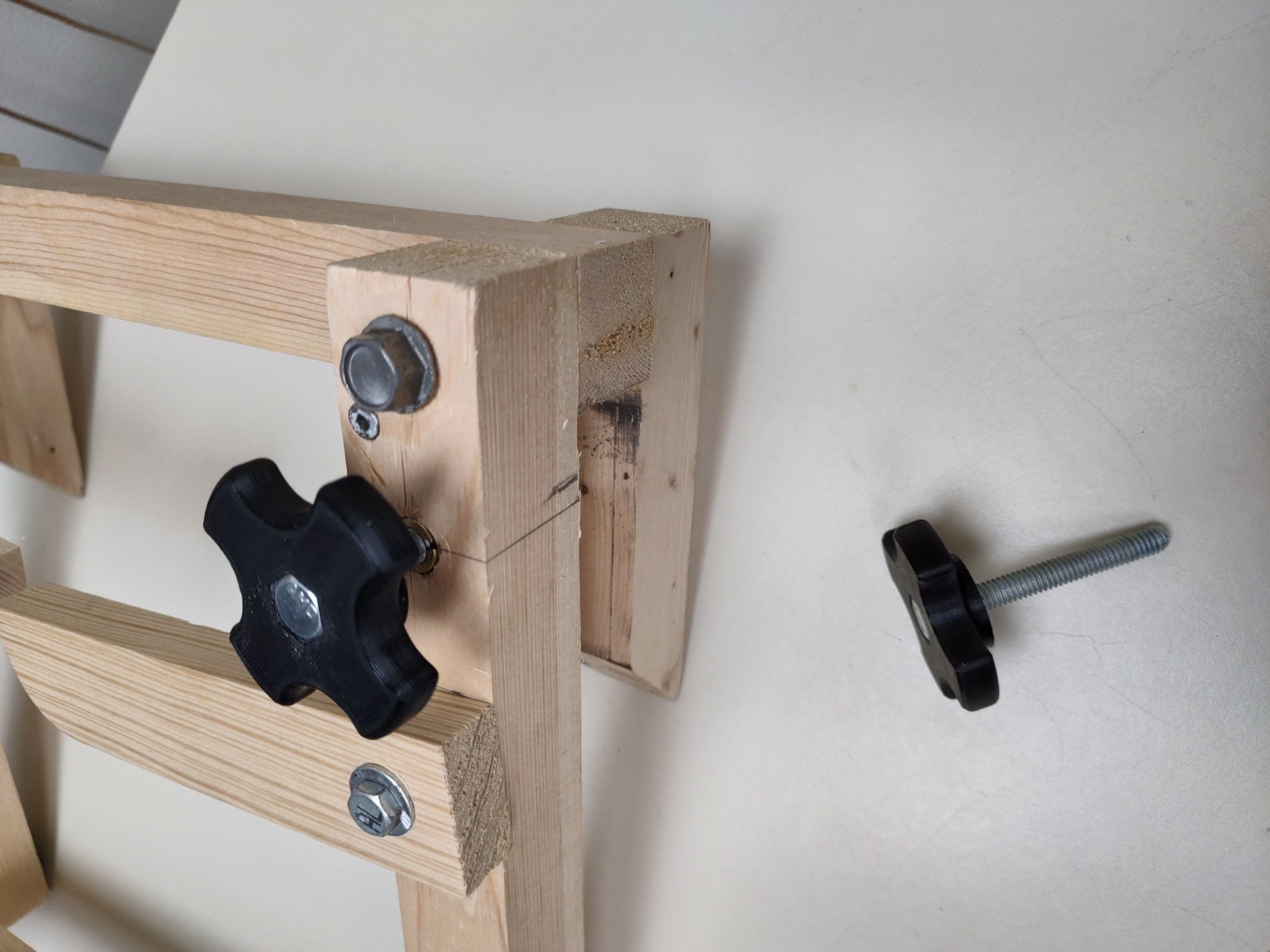 Miniatura 4 do modelo 3D SAE Bolt Knobs - RE-UPDATED