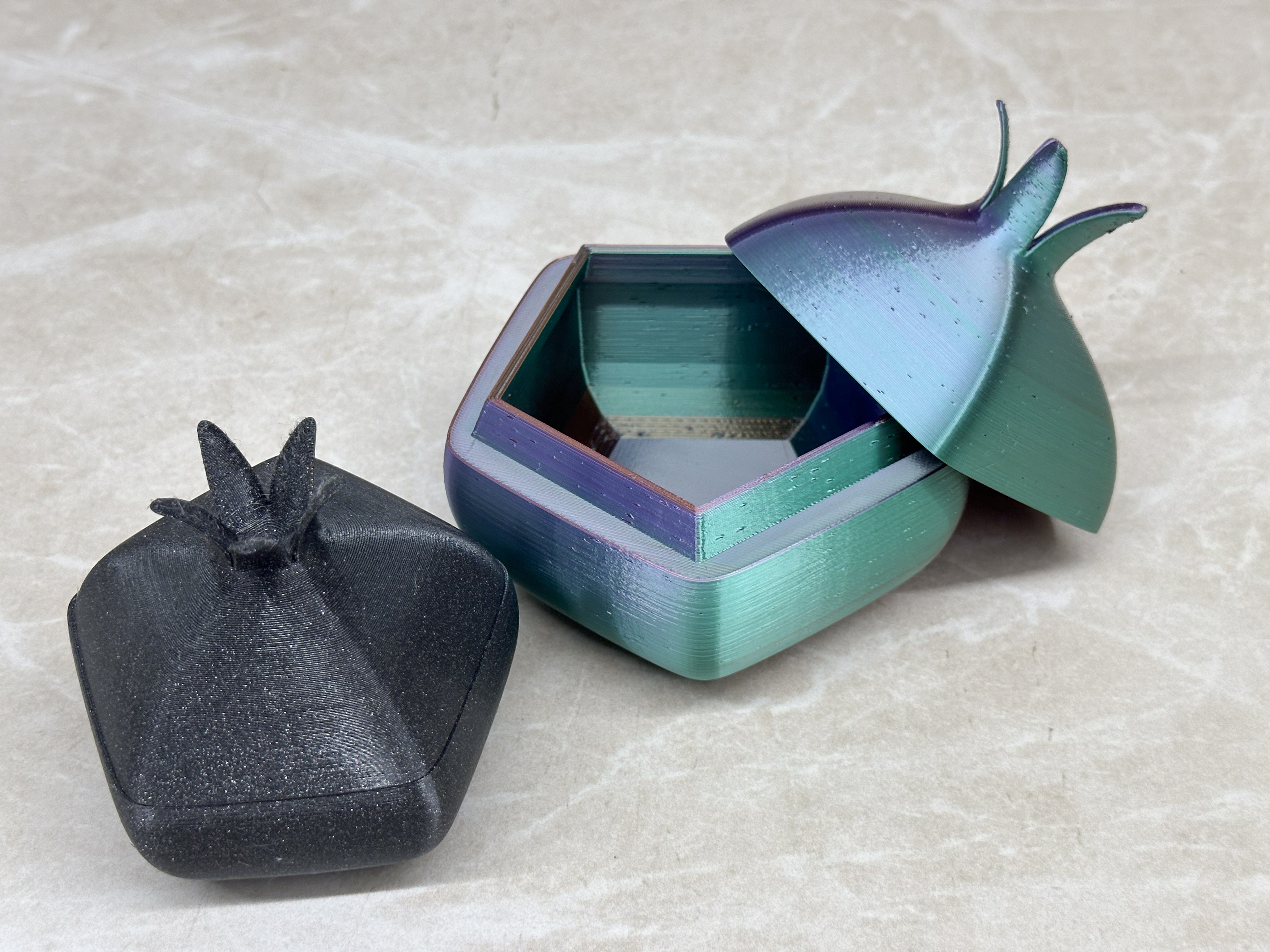 Dercorative Pomeganate Box