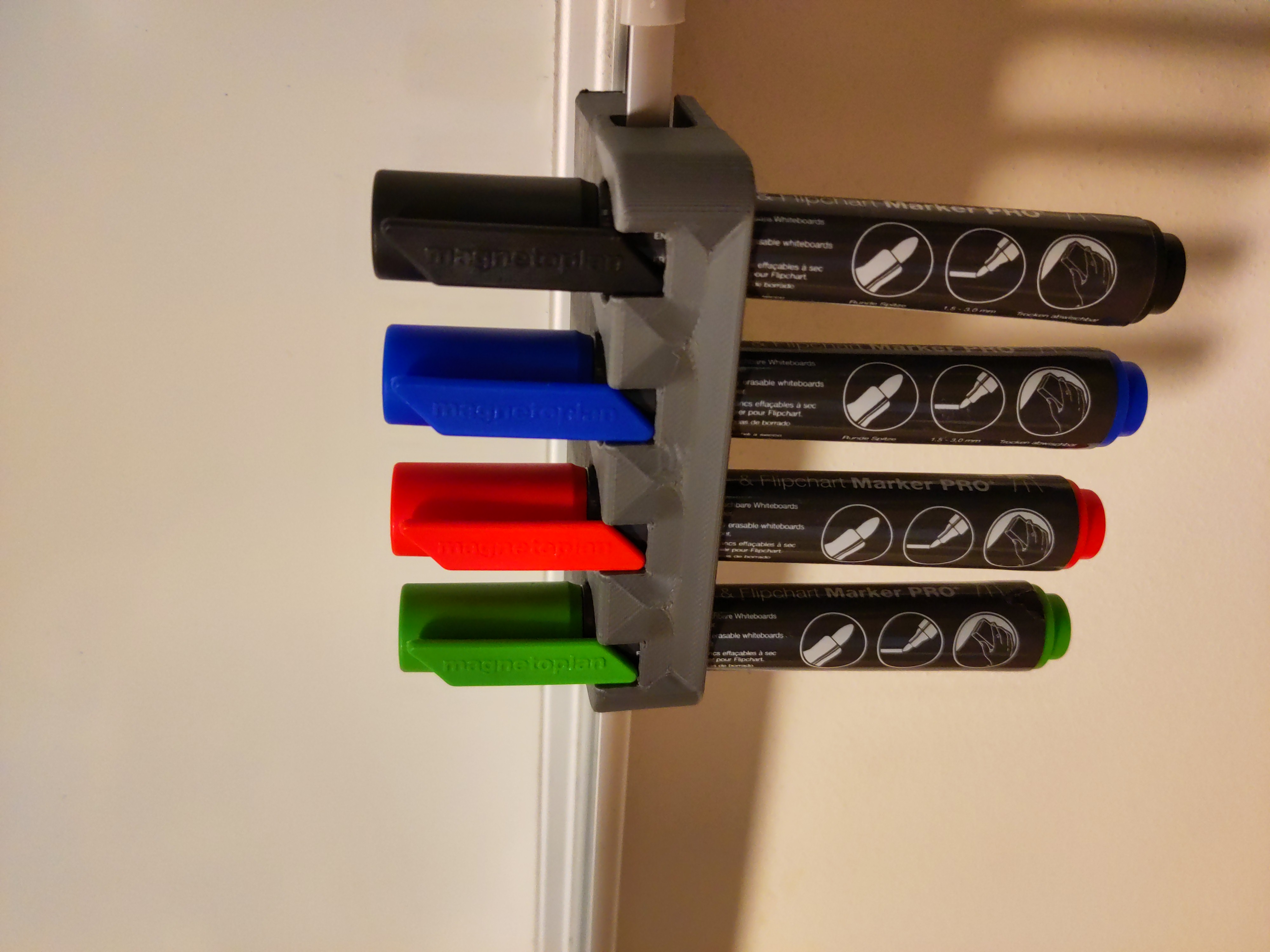 Whiteboard Pen Holder by innoprints Download free STL model