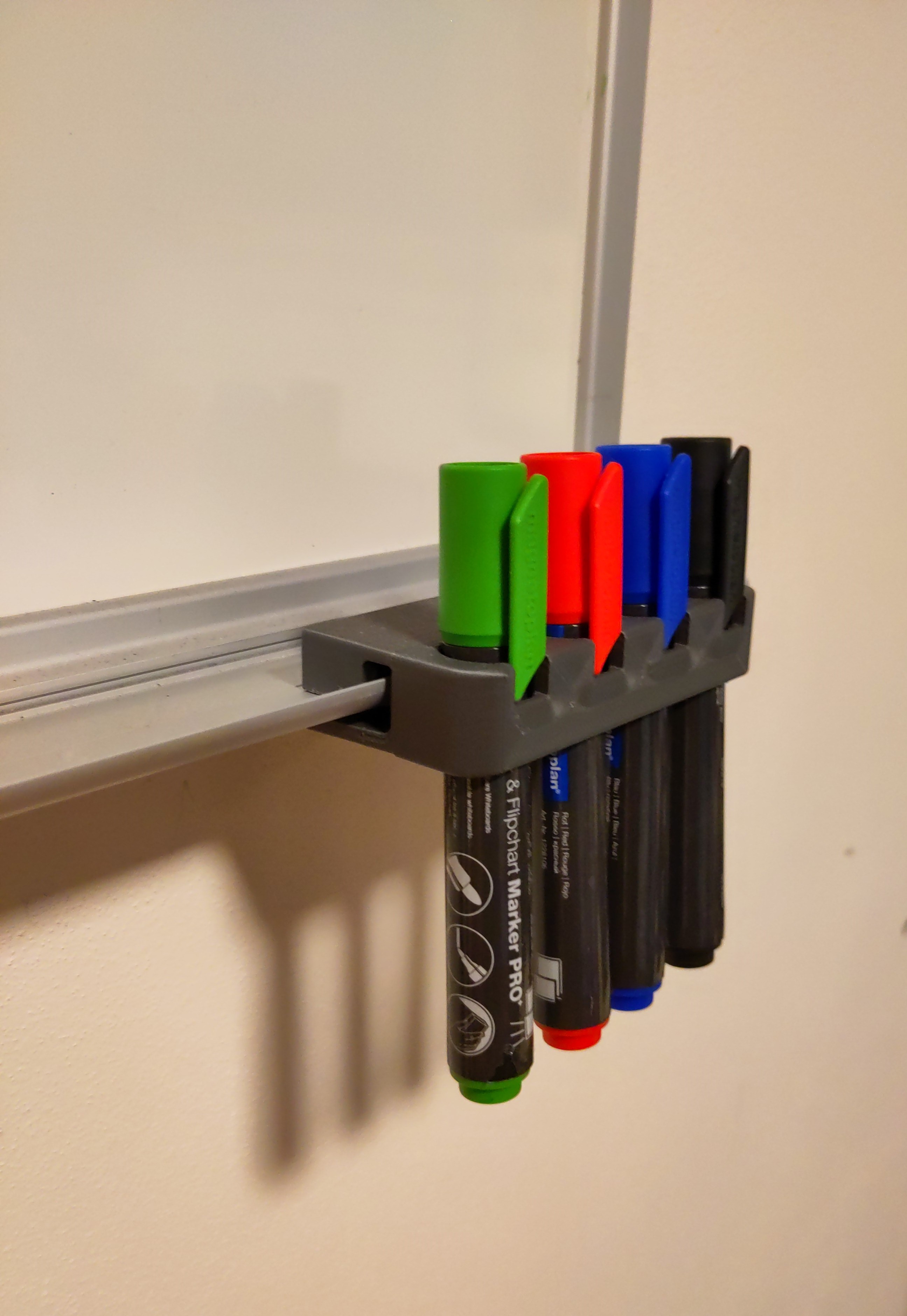 Whiteboard Pen Holder by innoprints Download free STL model