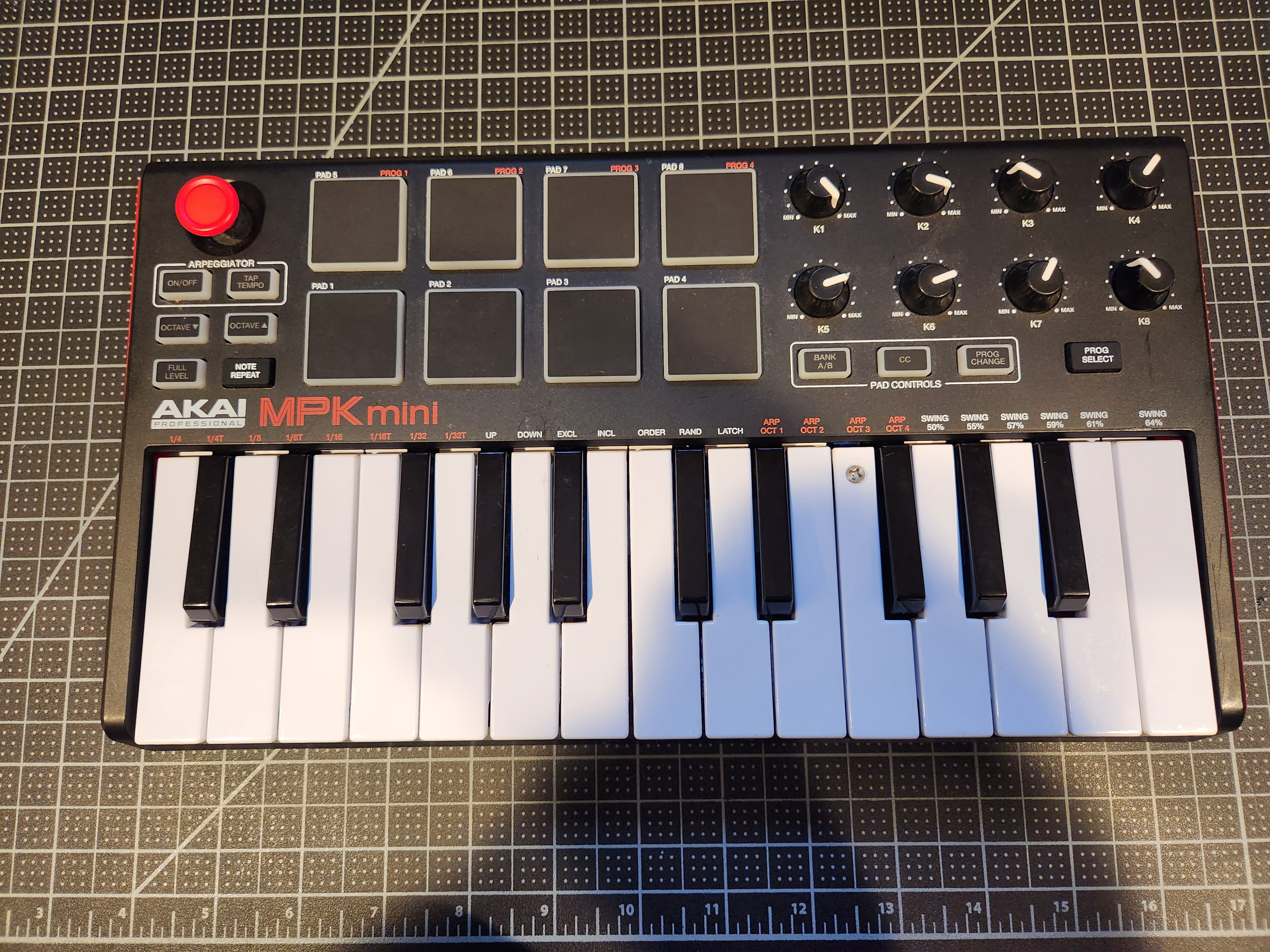 Akai MPK Mini - Hinge Repair for Broken Key