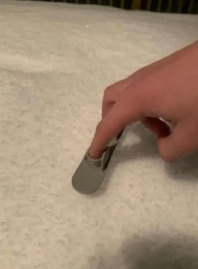  Finger Snowboard