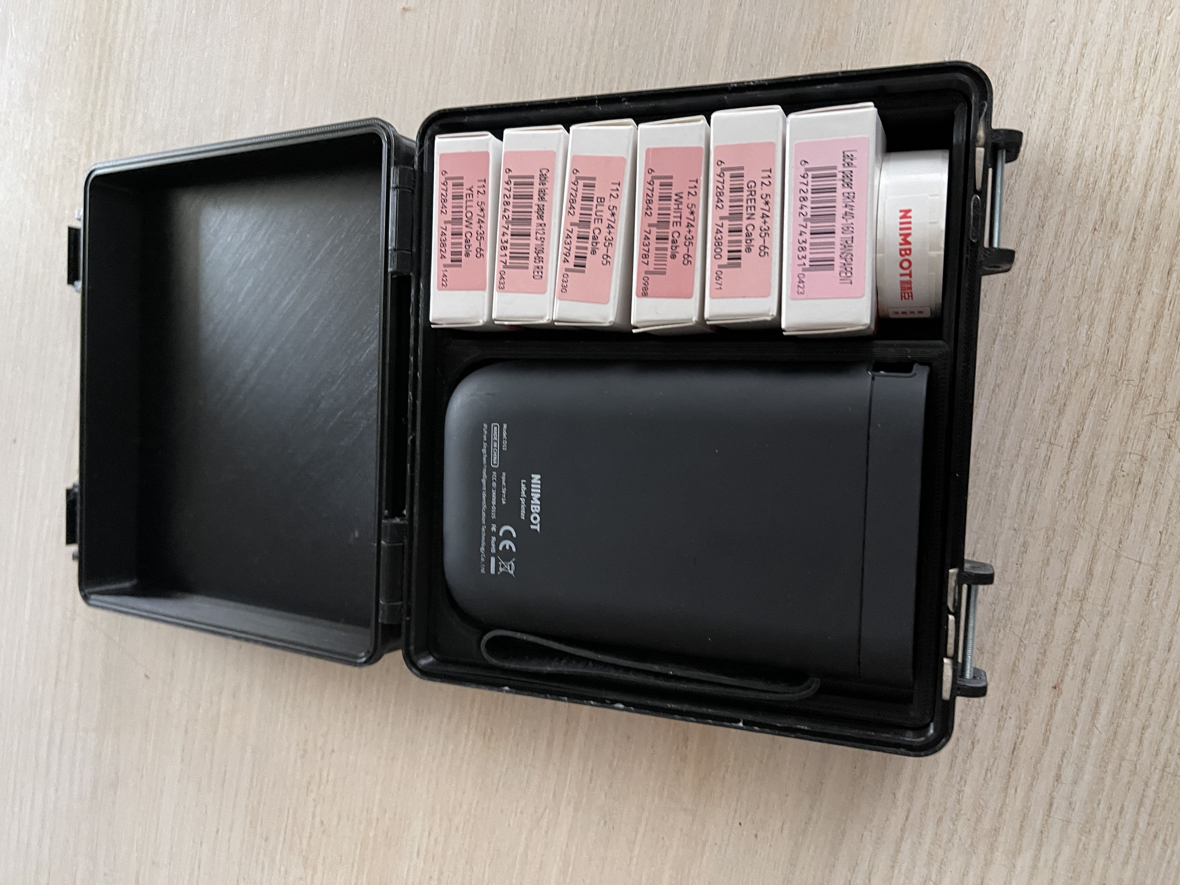 Rugged Box mit Inlay Niimbot D11