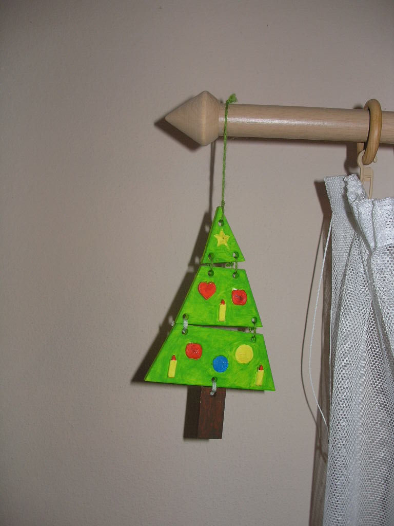 Provázkový vánoční stromek (String Christmas tree)