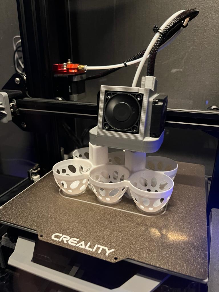 Egg Tray stackable by EnderDom Download free STL model