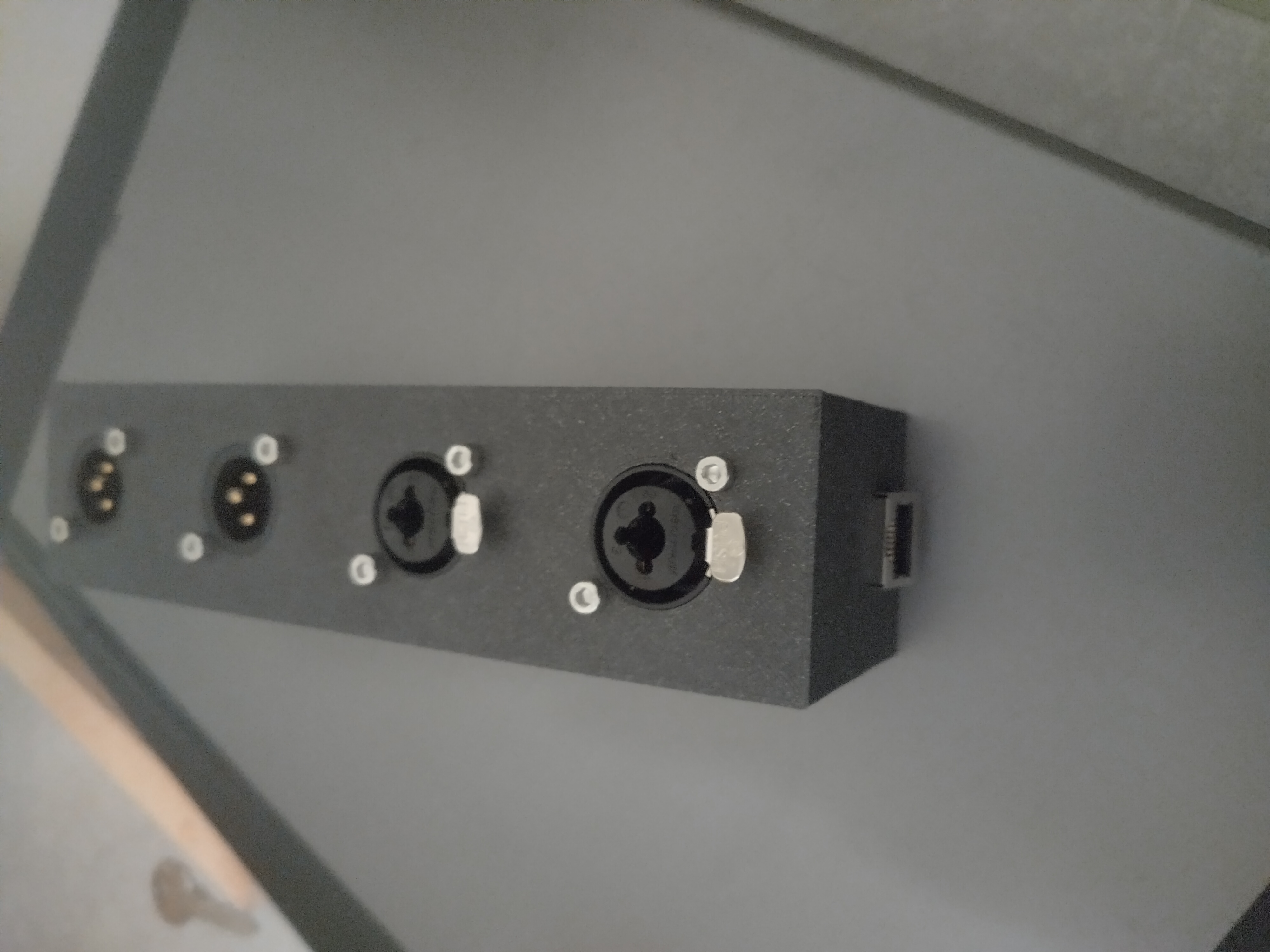 XLR / DMX multicore adapter by Robin Download free STL model