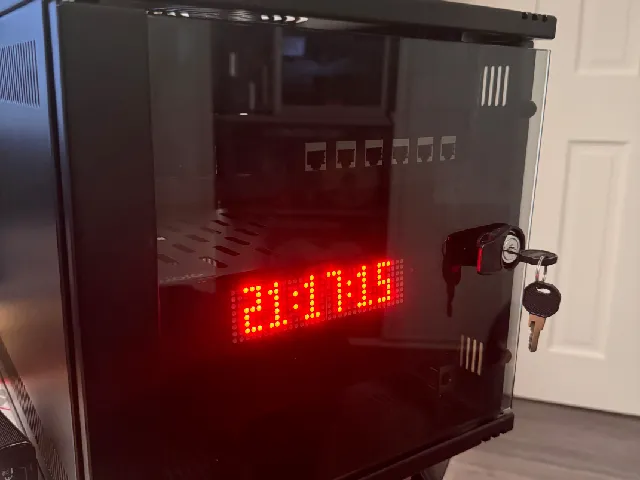 10" / Mini Rack LED Clock